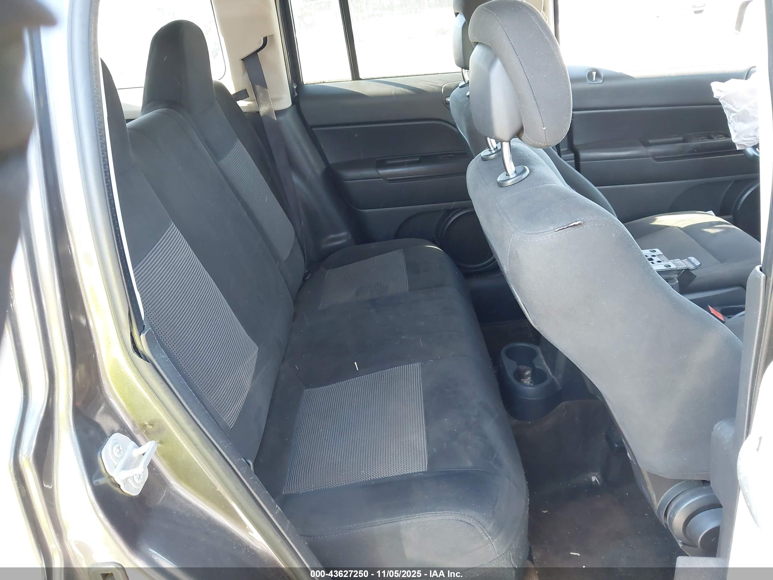 JEEP PATRIOT image 8