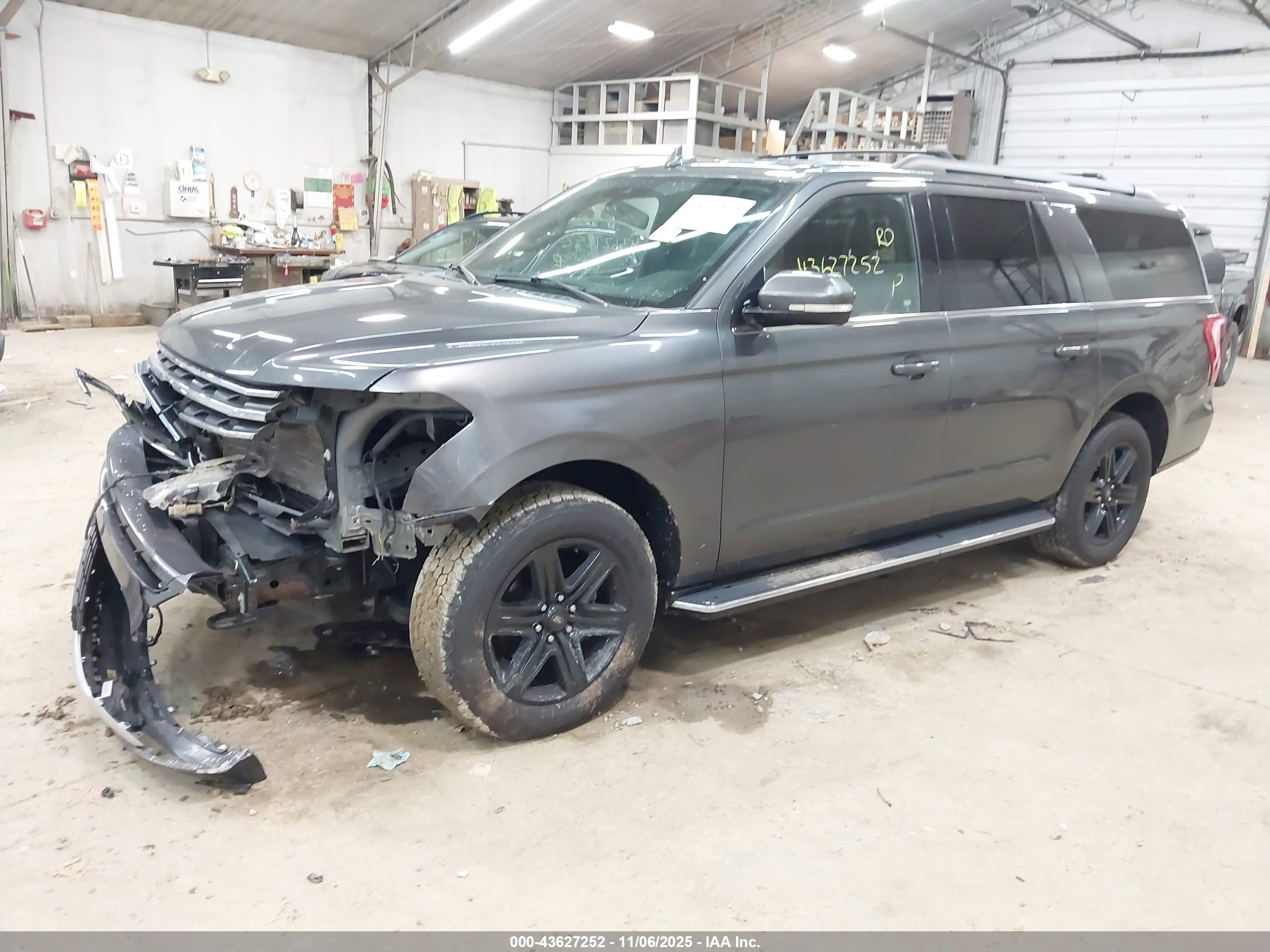 FORD EXPEDITION image 2