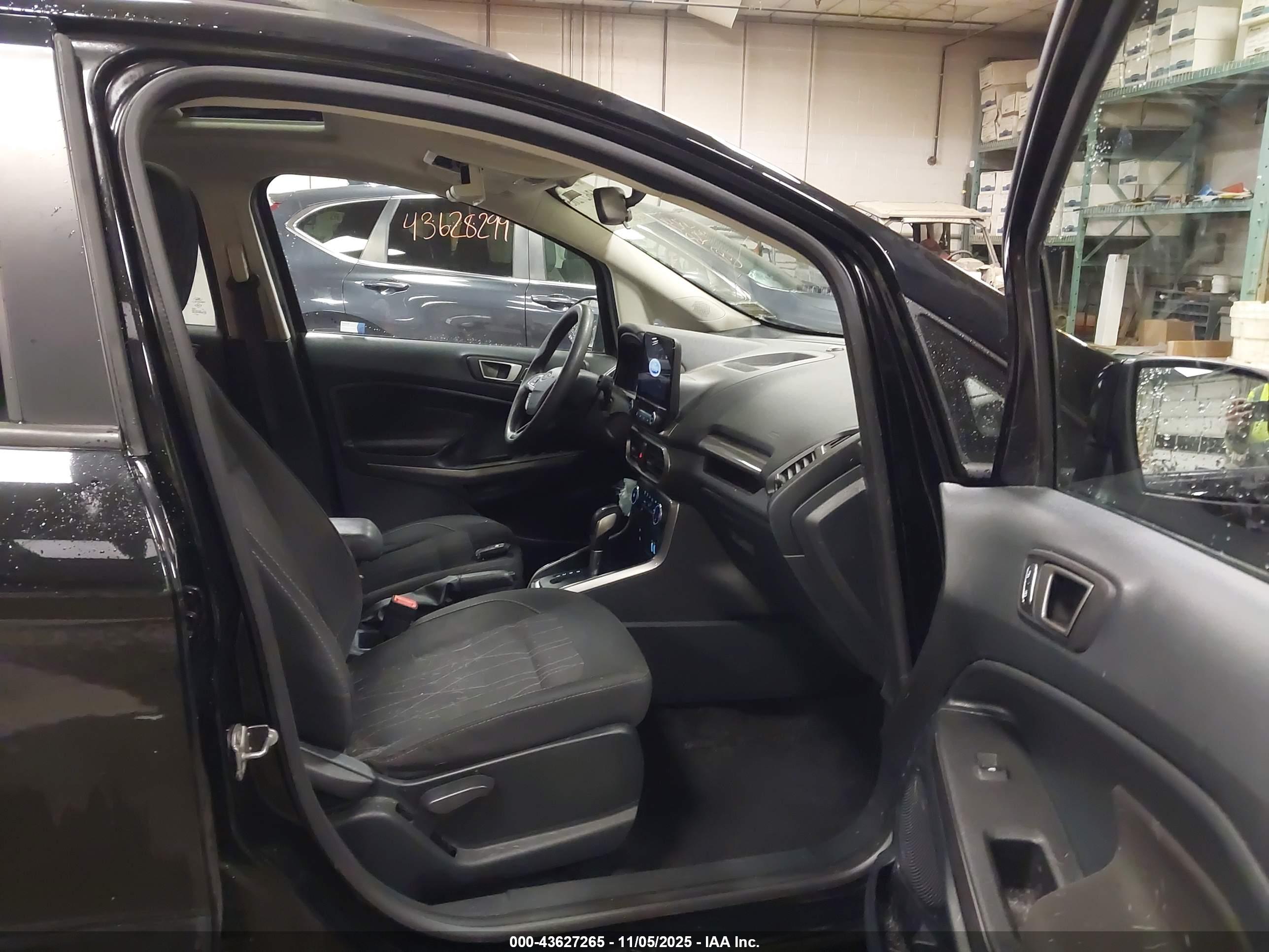 FORD ECOSPORT image 5