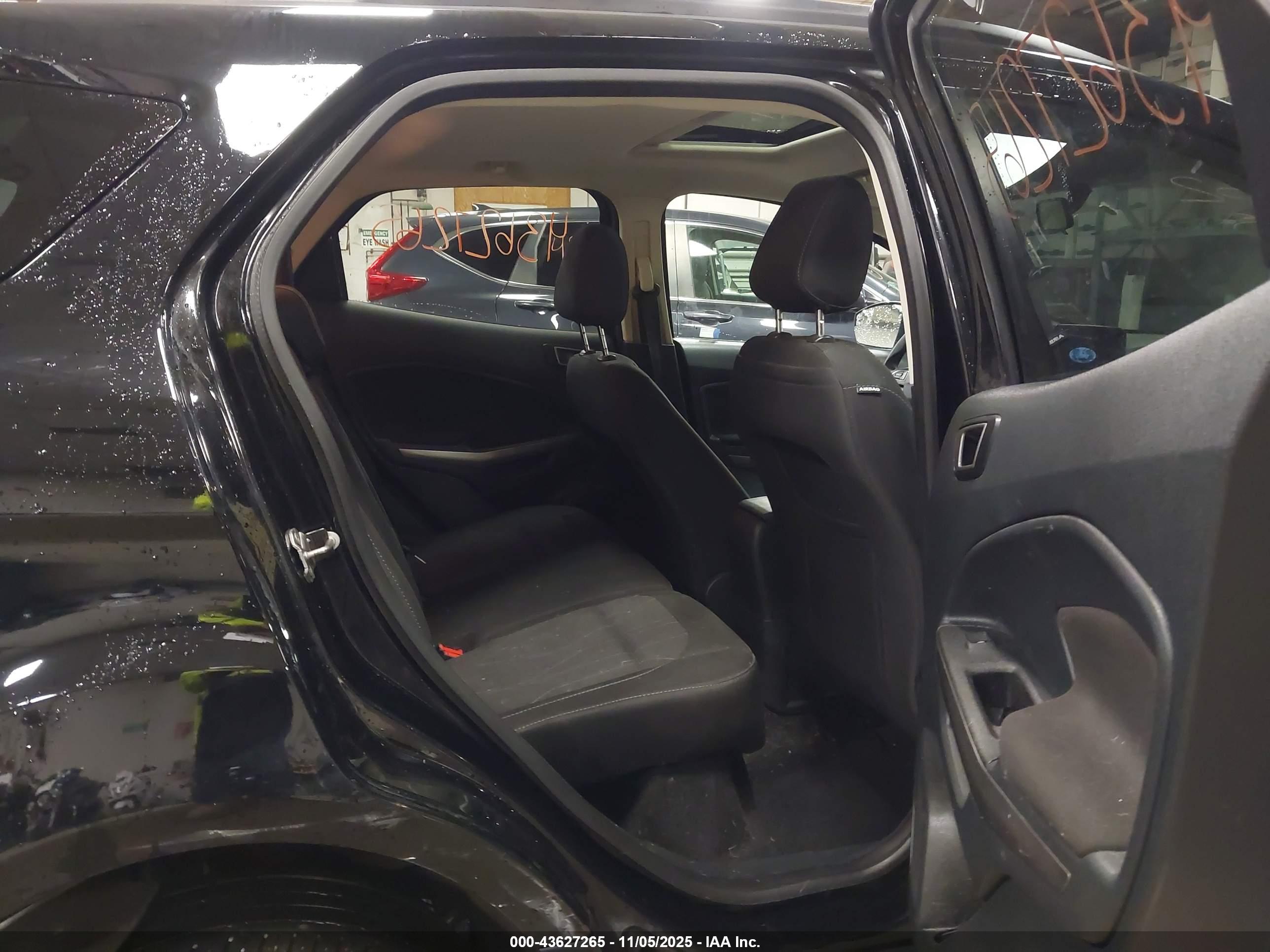 FORD ECOSPORT image 8