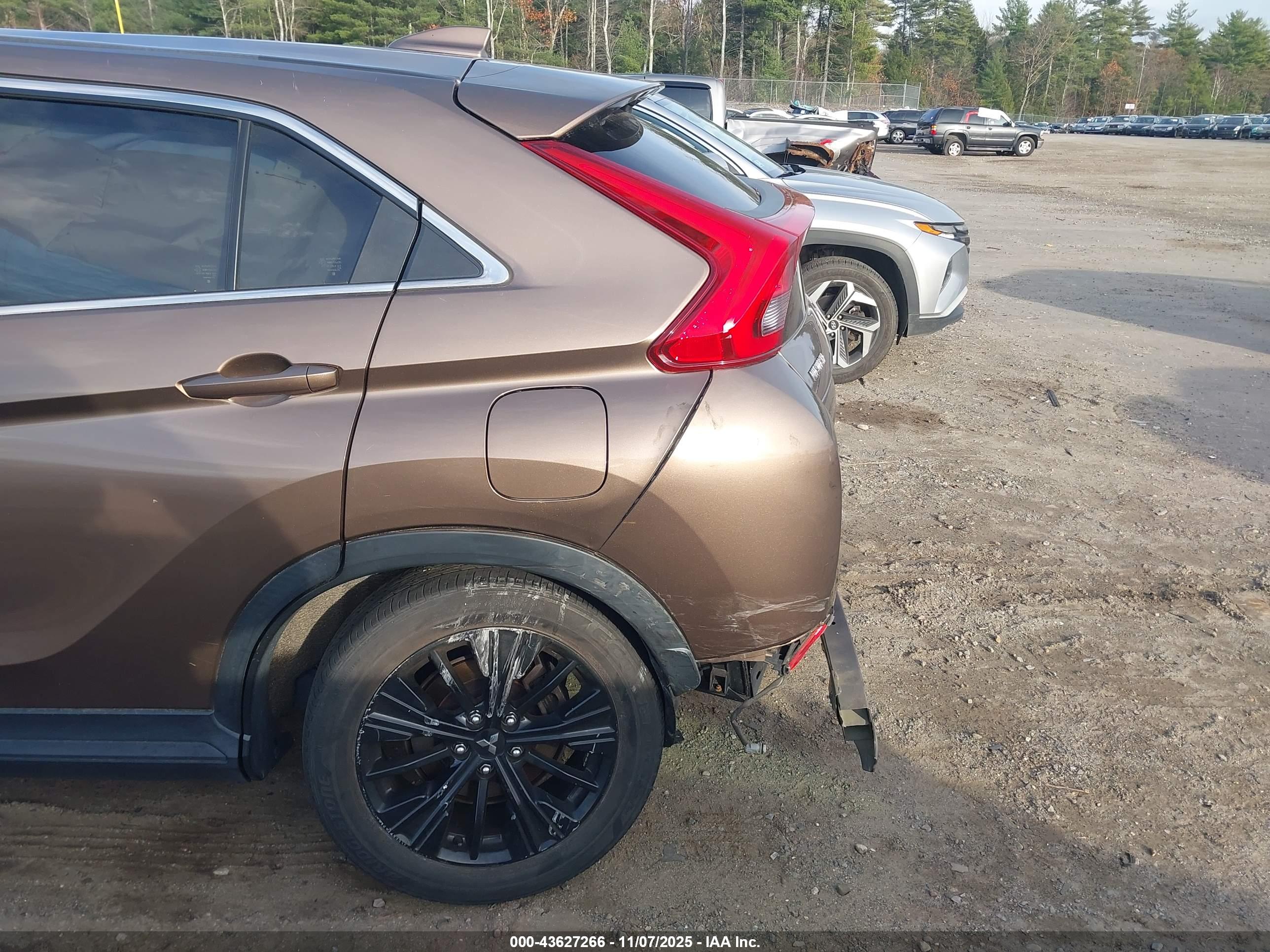 MITSUBISHI ECLIPSE image 6