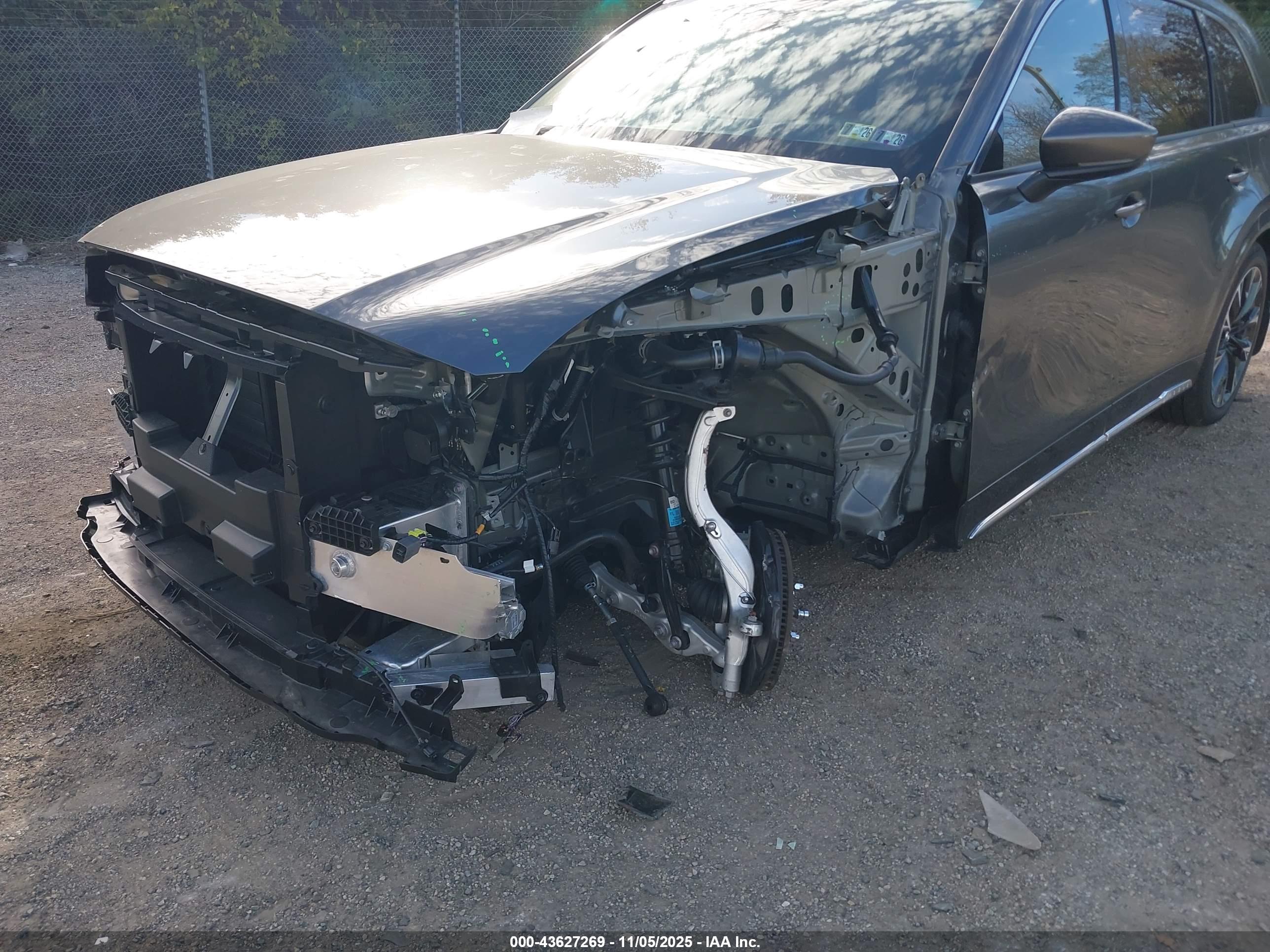 MAZDA CX-90 image 6