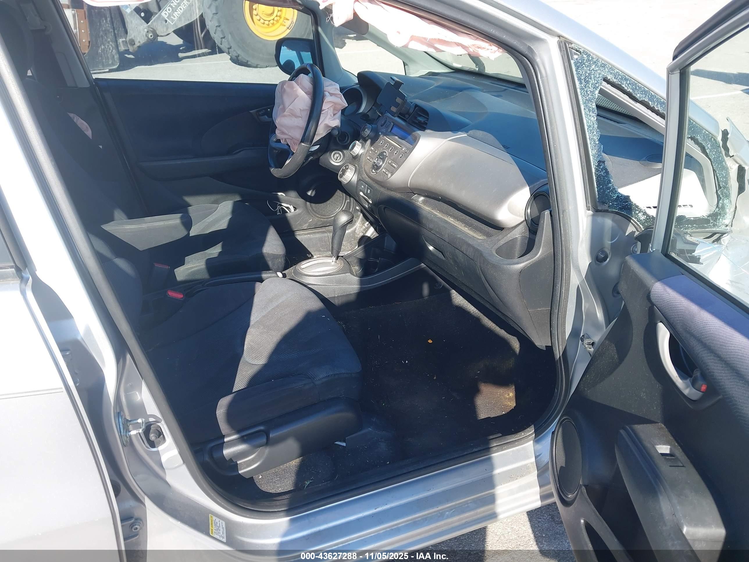 HONDA FIT image 5