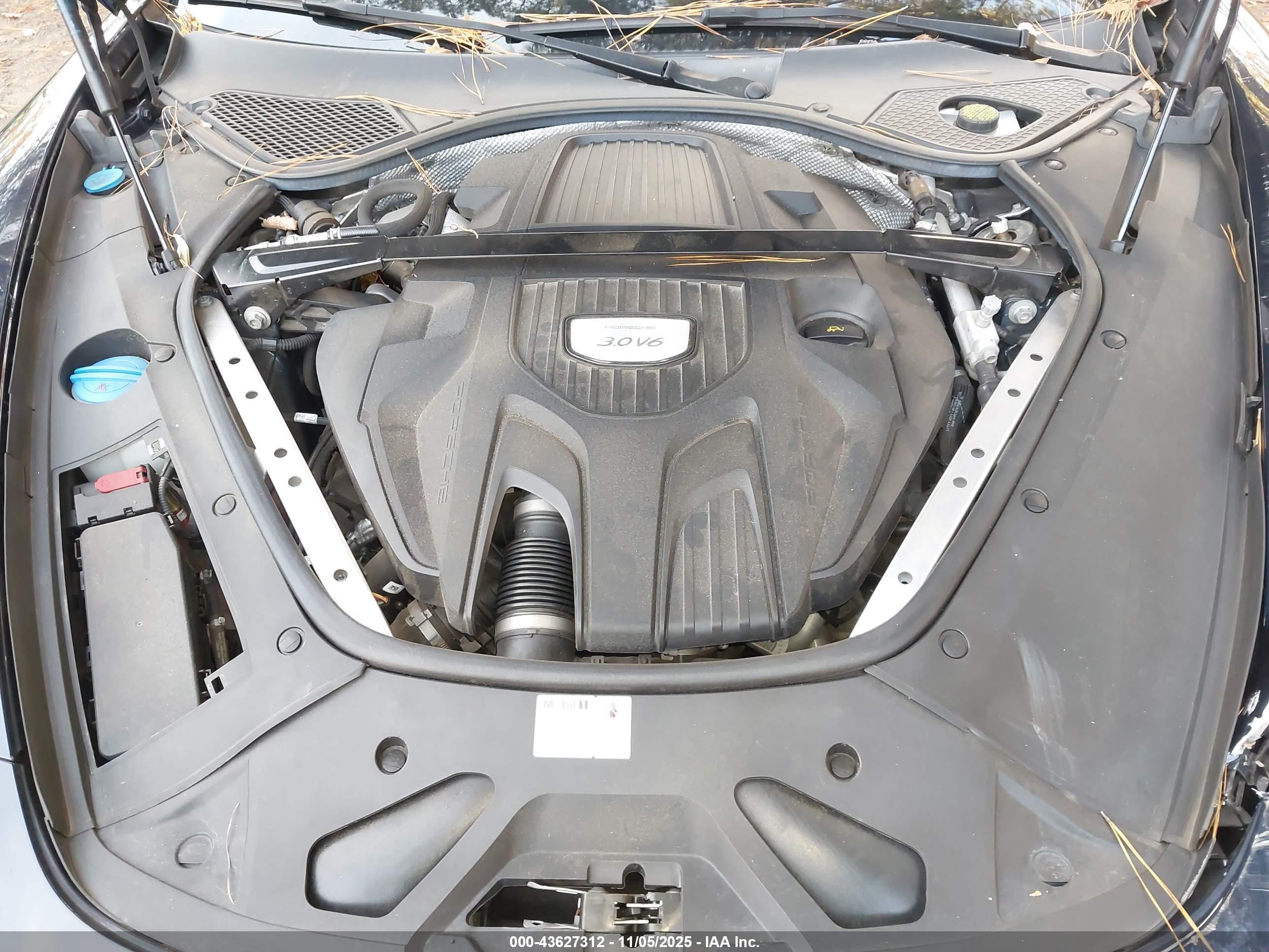 PORSCHE PANAMERA image 10