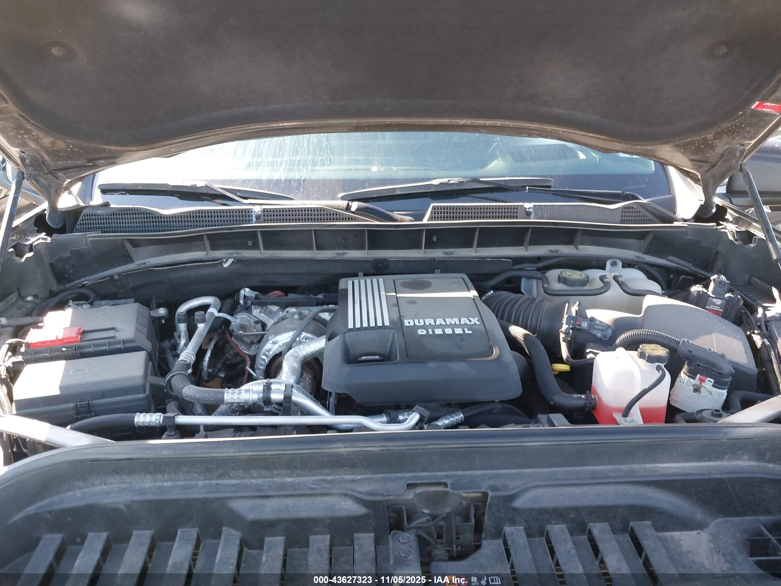 GMC SIERRA image 10