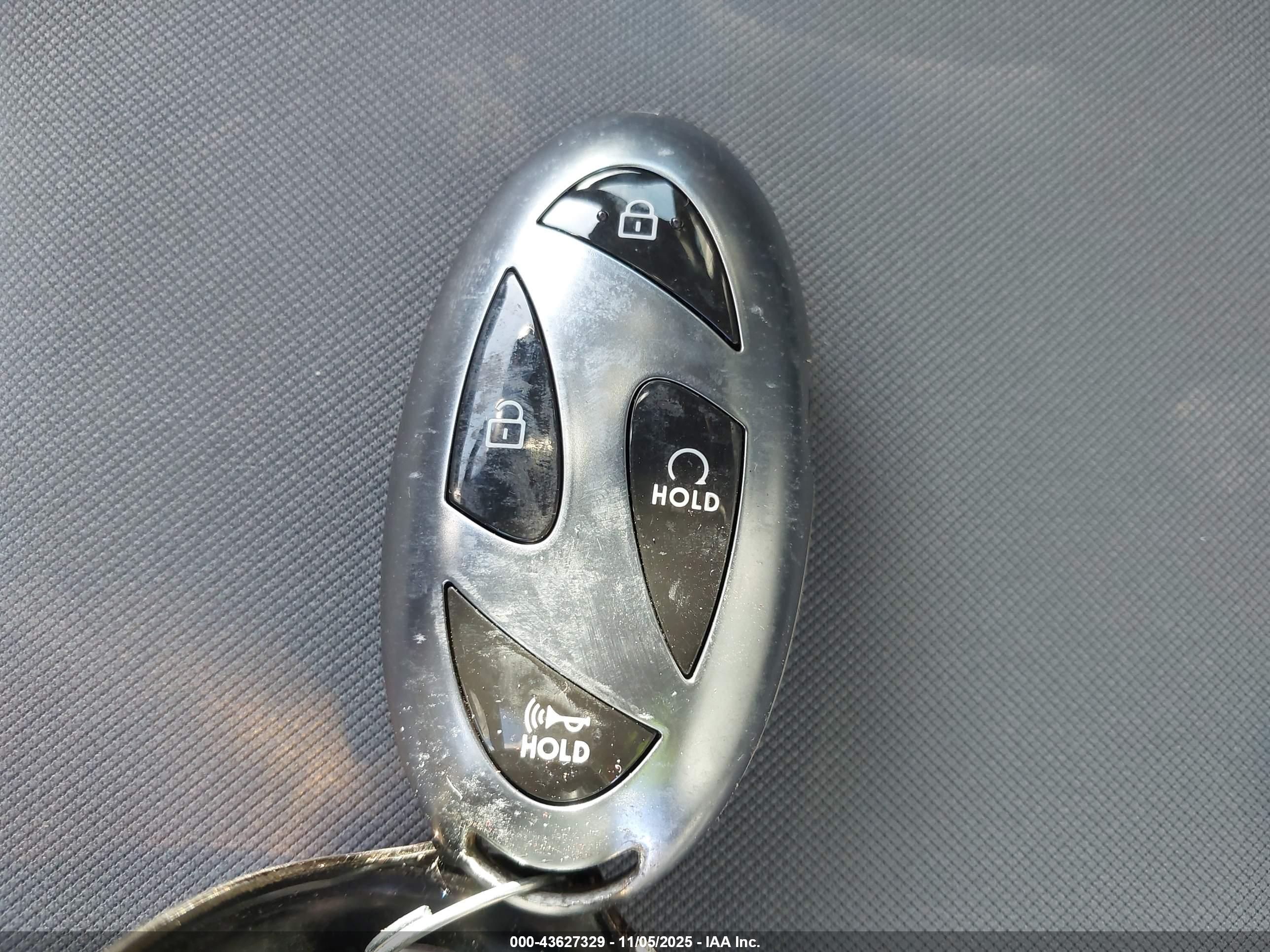 HYUNDAI ELANTRA image 11