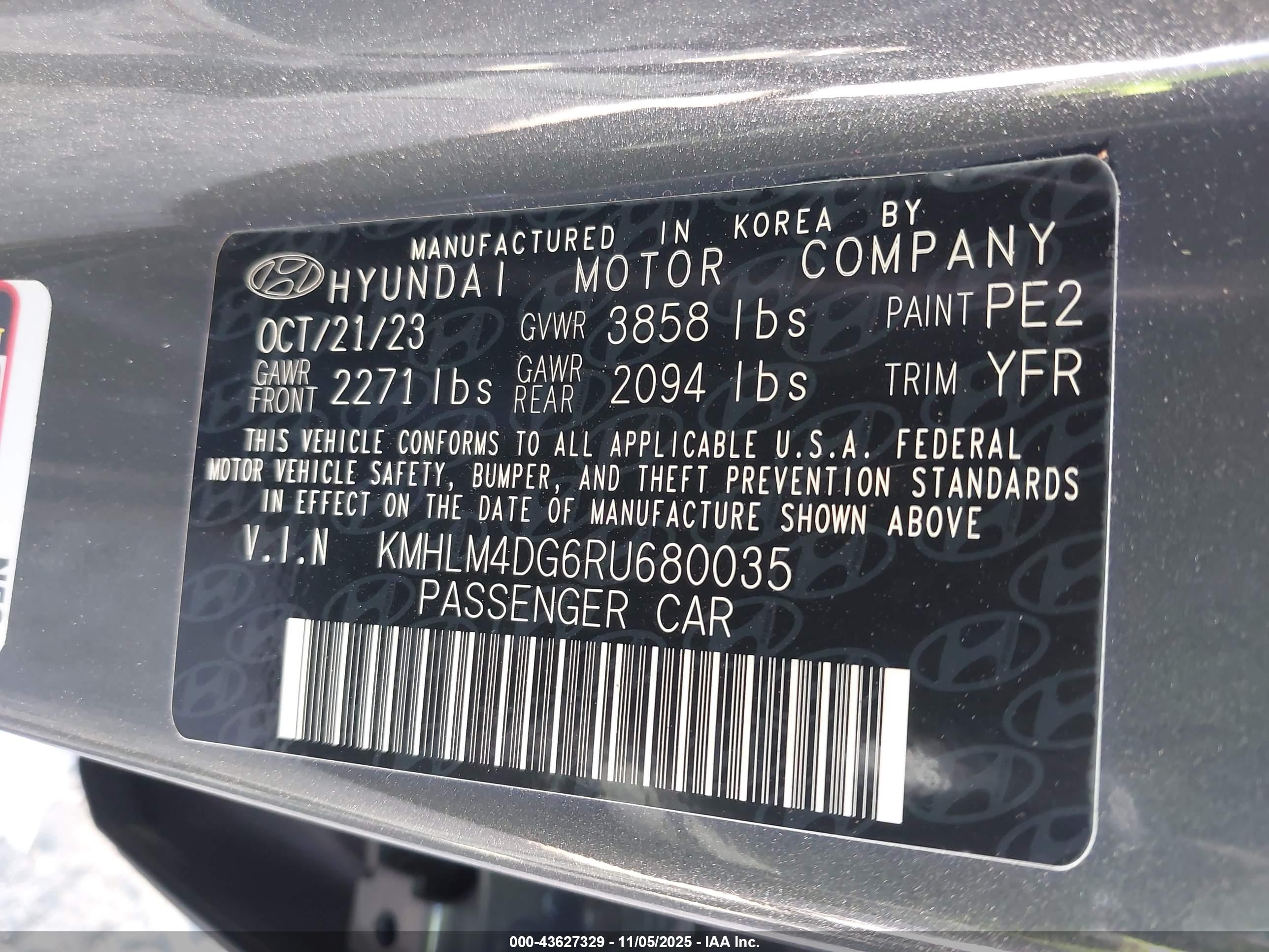HYUNDAI ELANTRA image 9