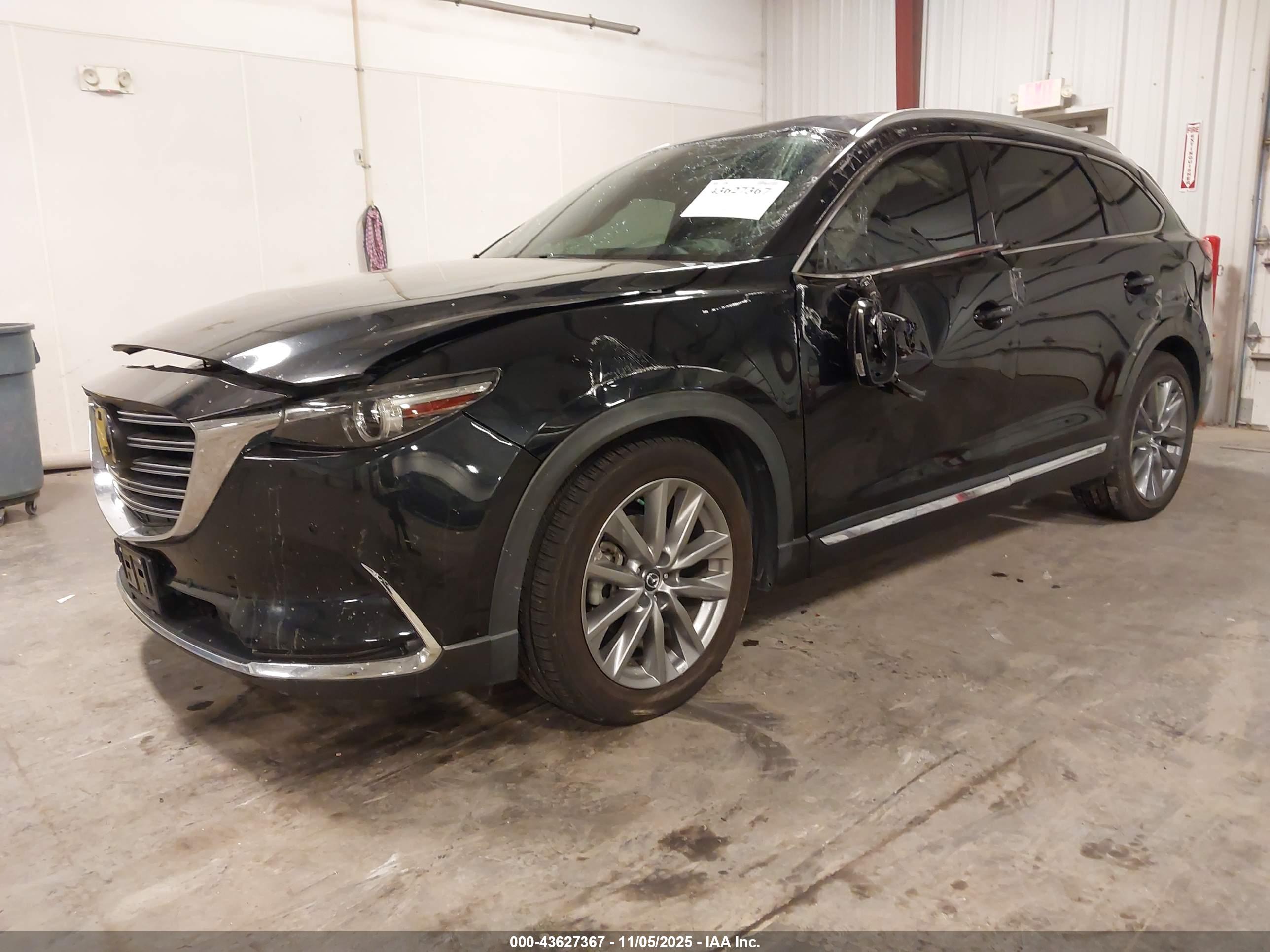 MAZDA CX-9 image 2