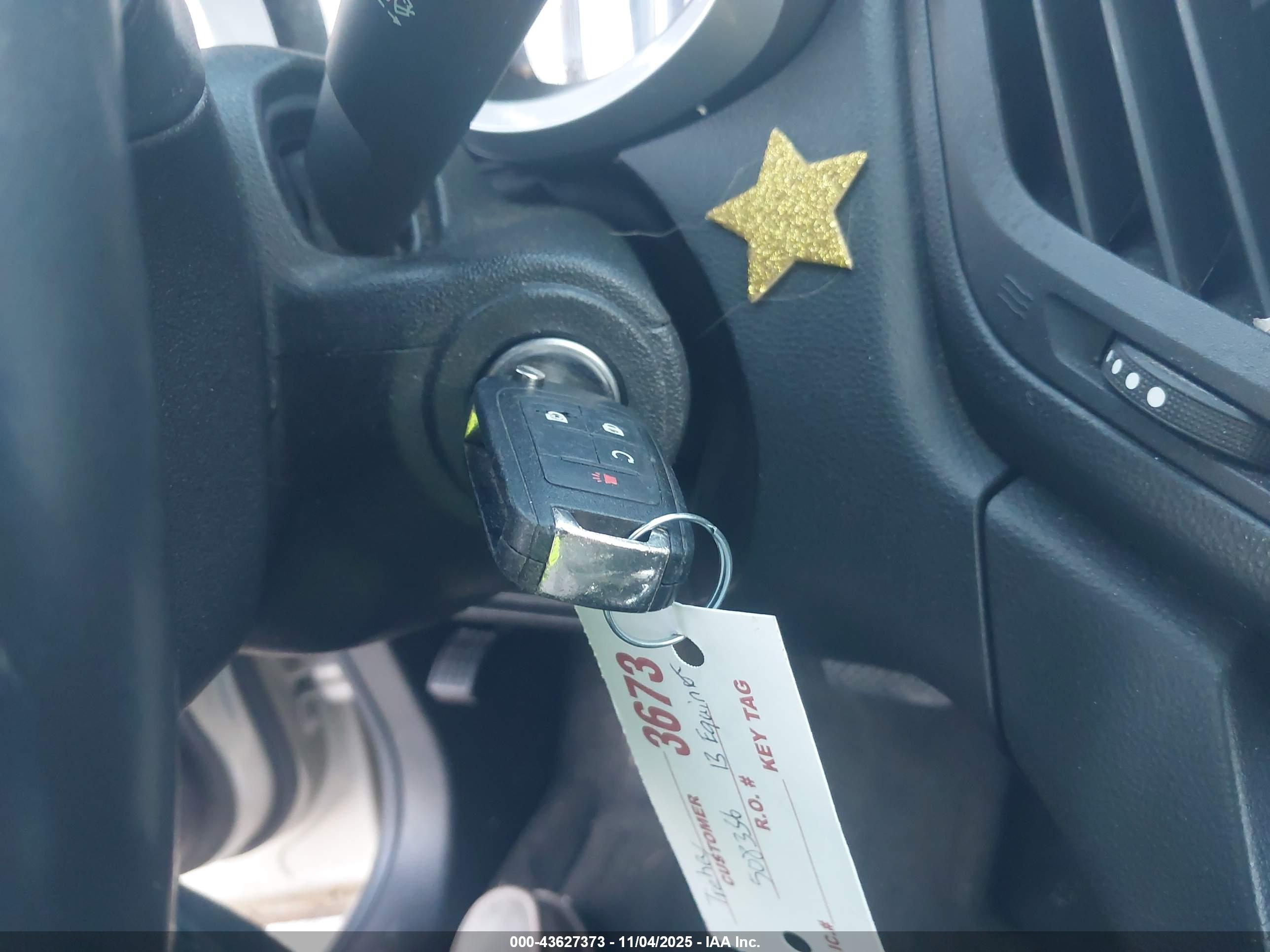 CHEVROLET EQUINOX image 11