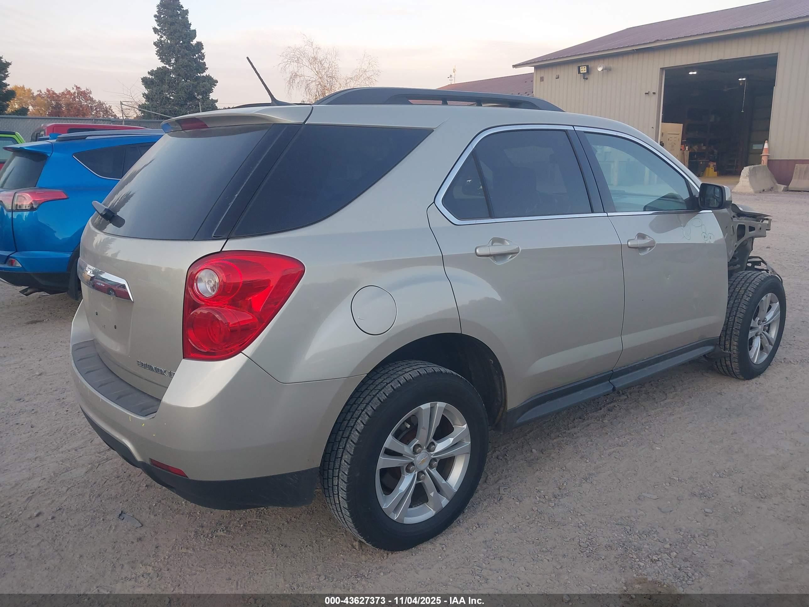 CHEVROLET EQUINOX image 4
