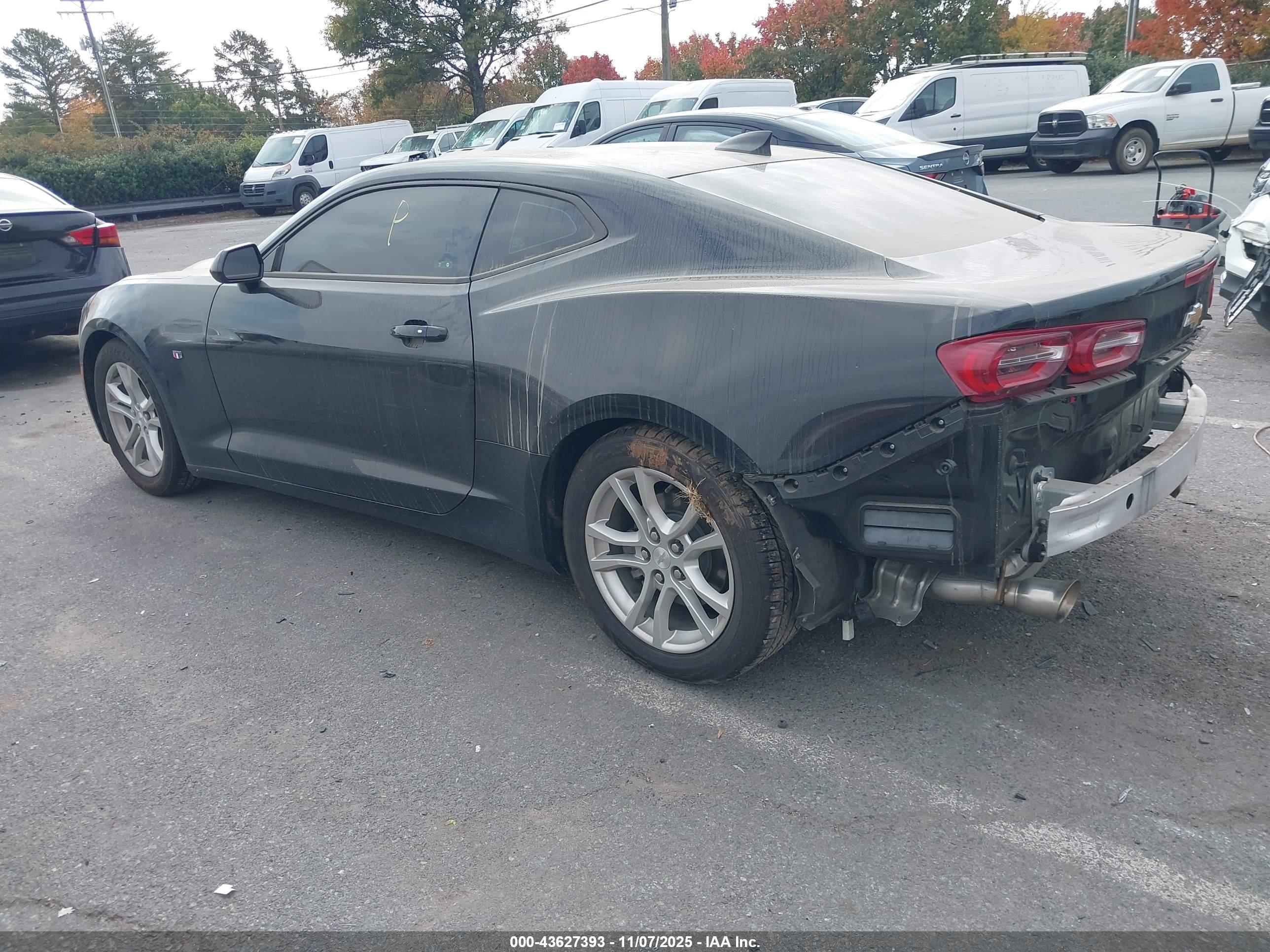 CHEVROLET CAMARO image 3