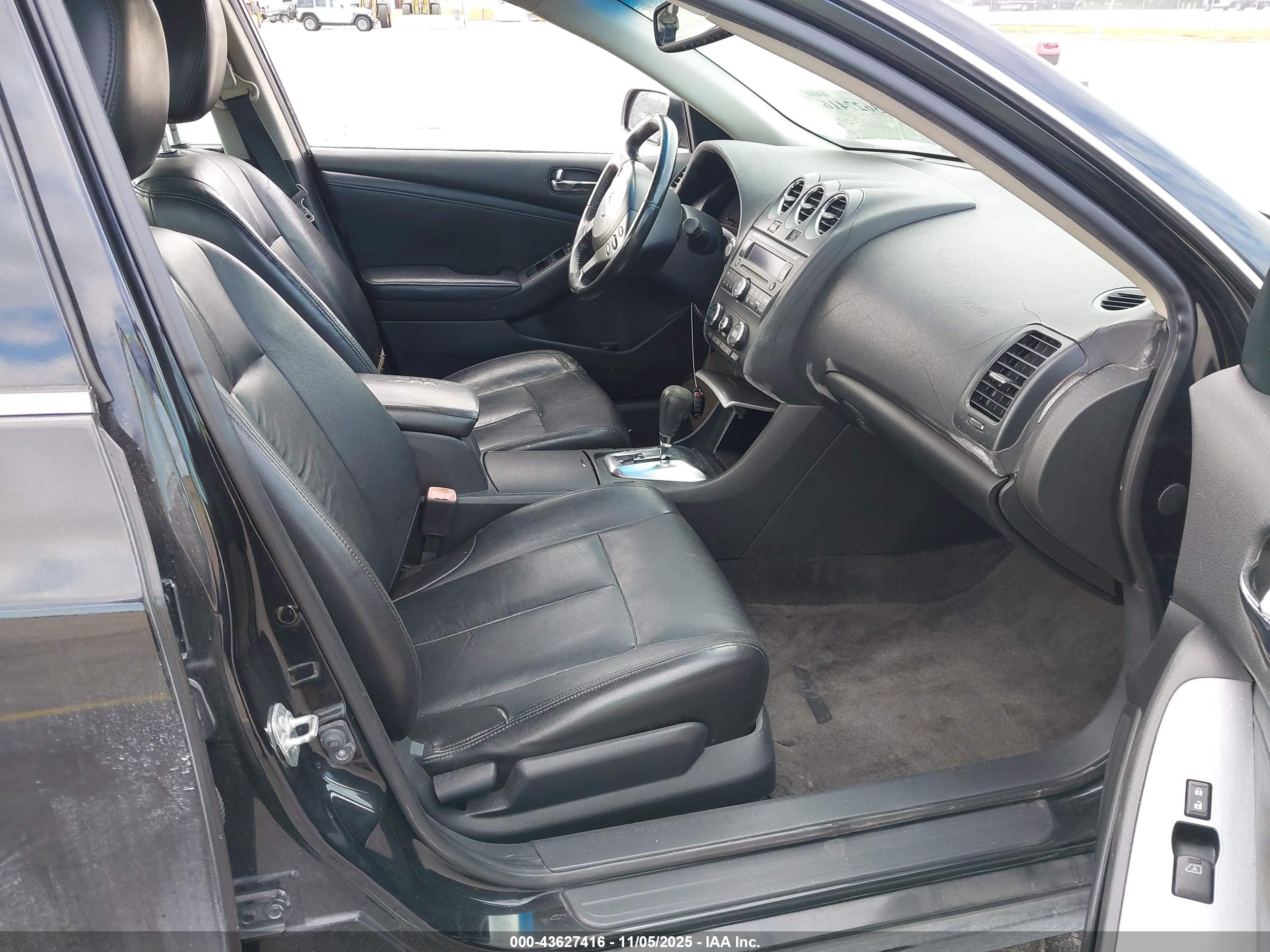 NISSAN ALTIMA image 5