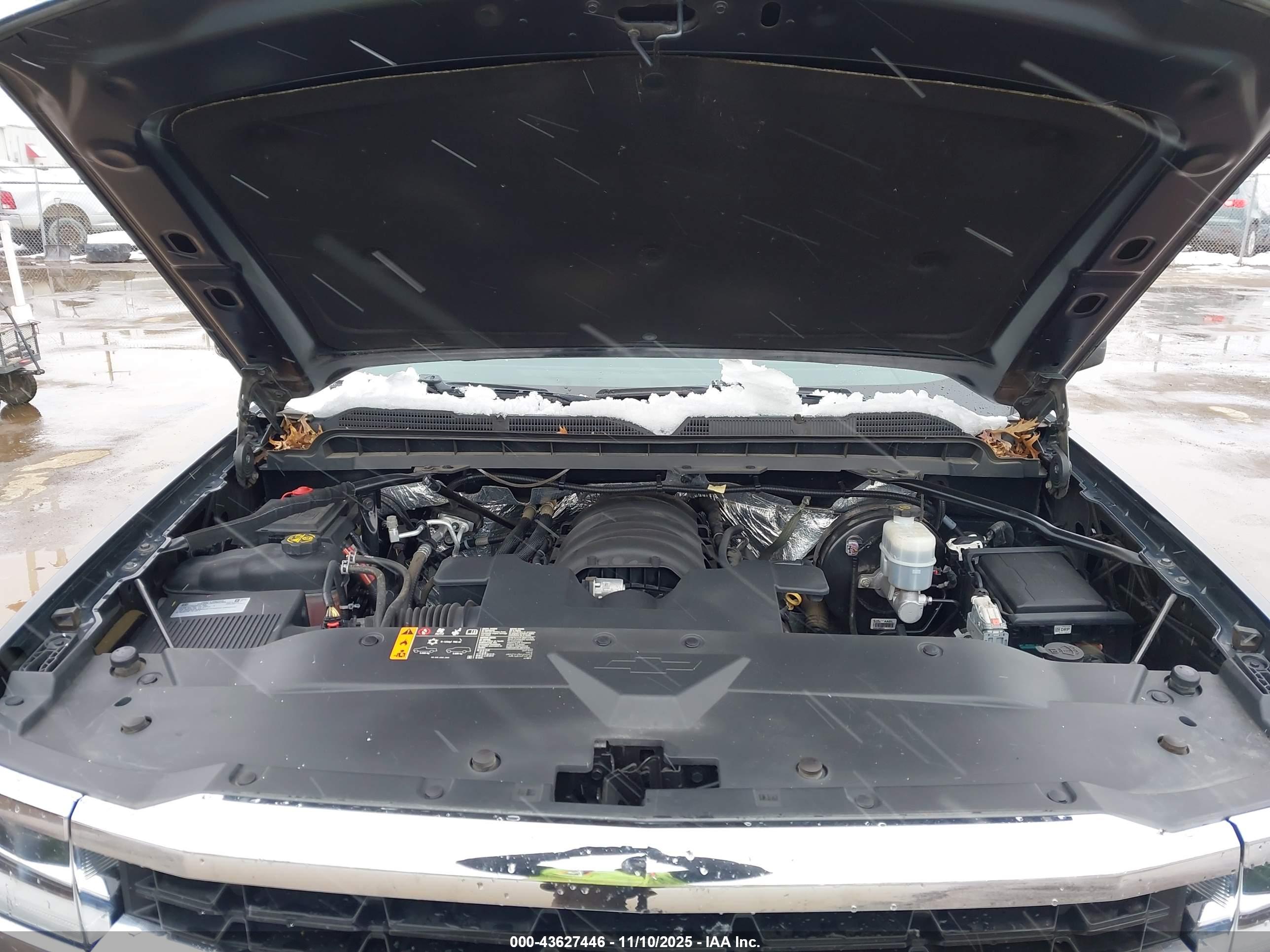 CHEVROLET SILVERADO image 10