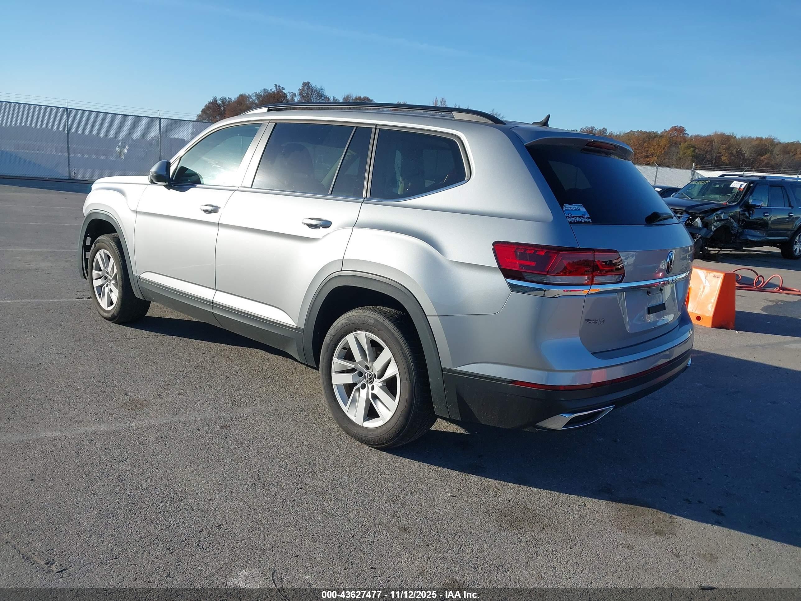 VOLKSWAGEN ATLAS image 3