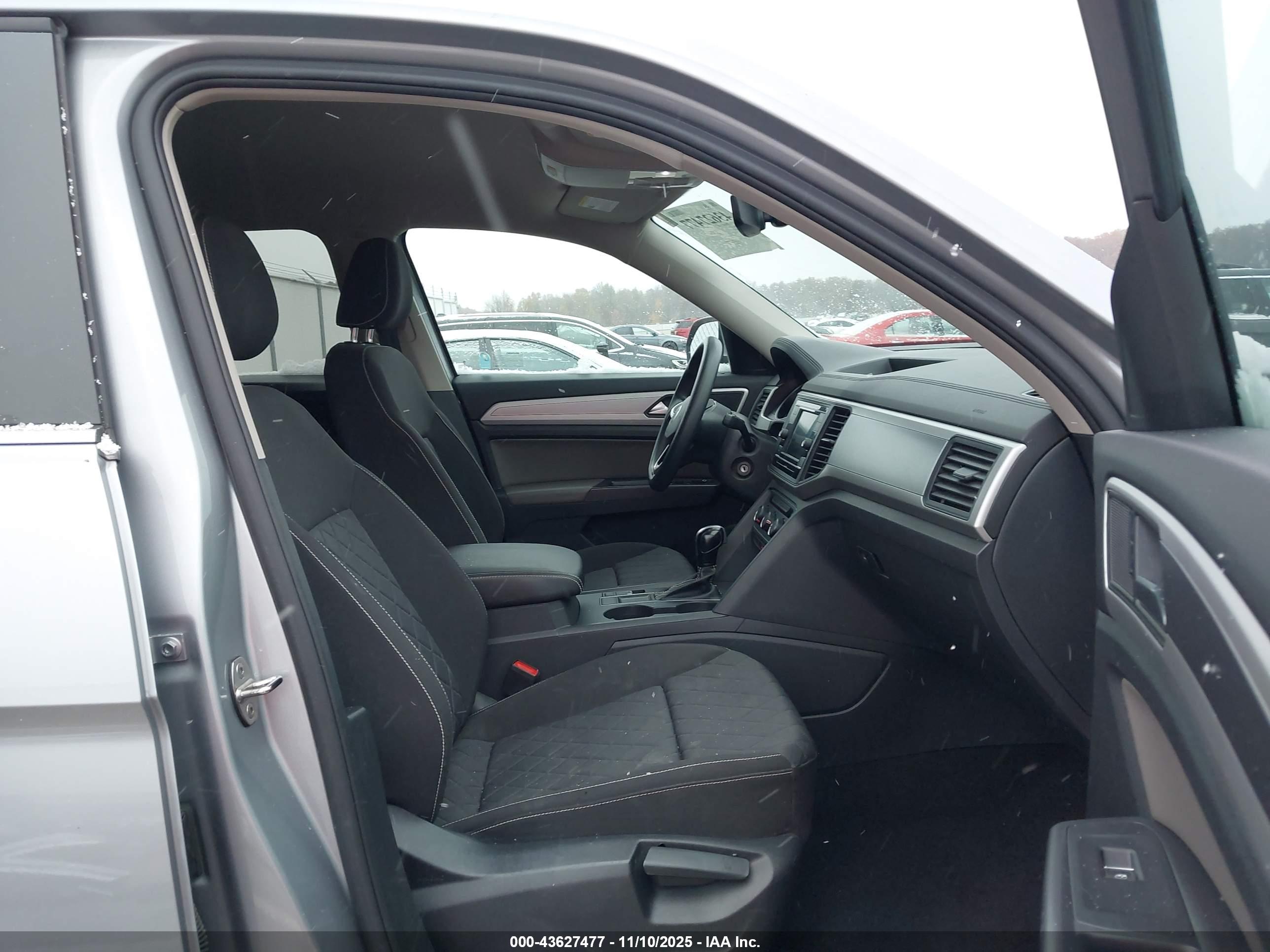 VOLKSWAGEN ATLAS image 5