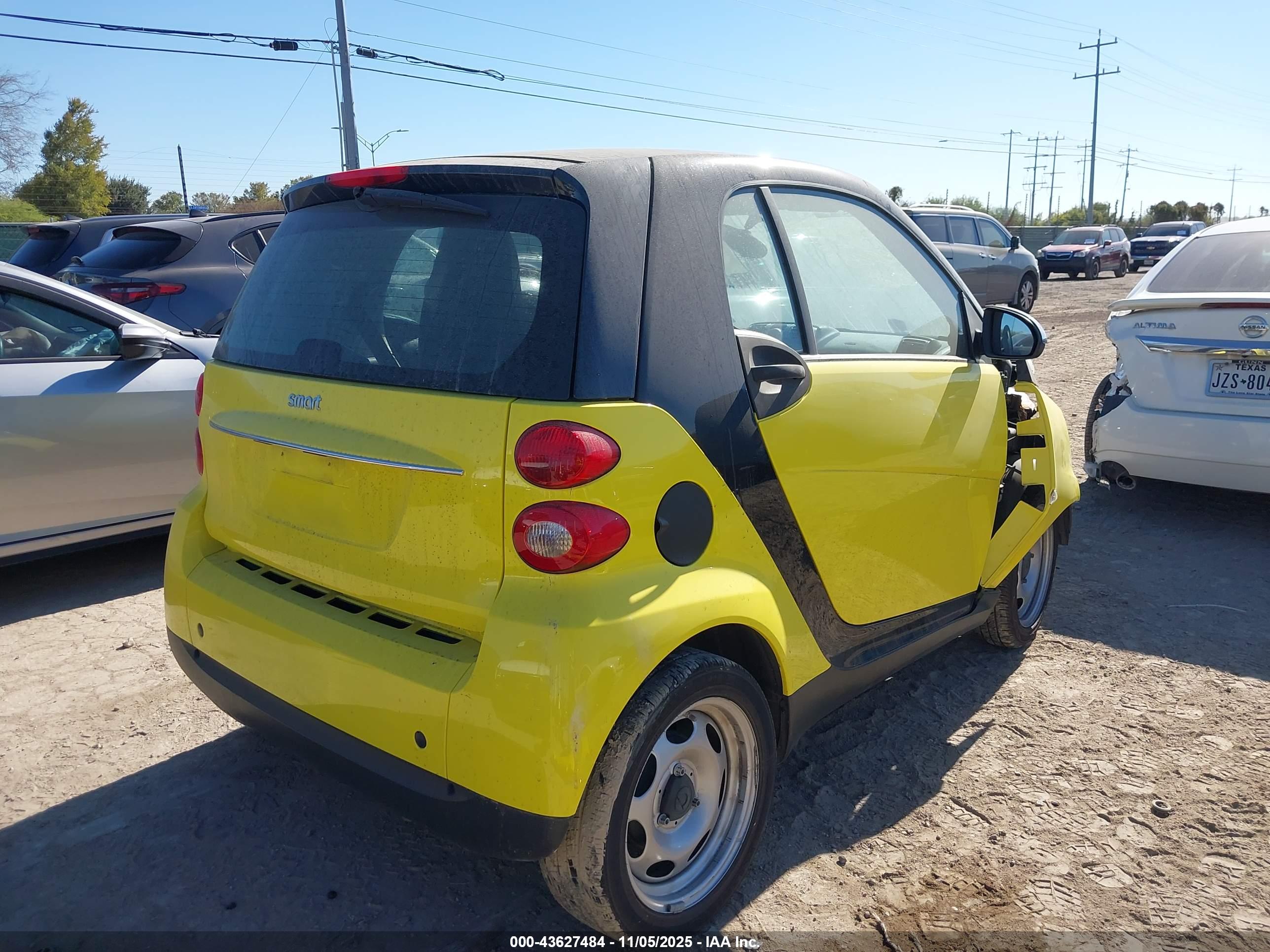 SMART FORTWO image 4