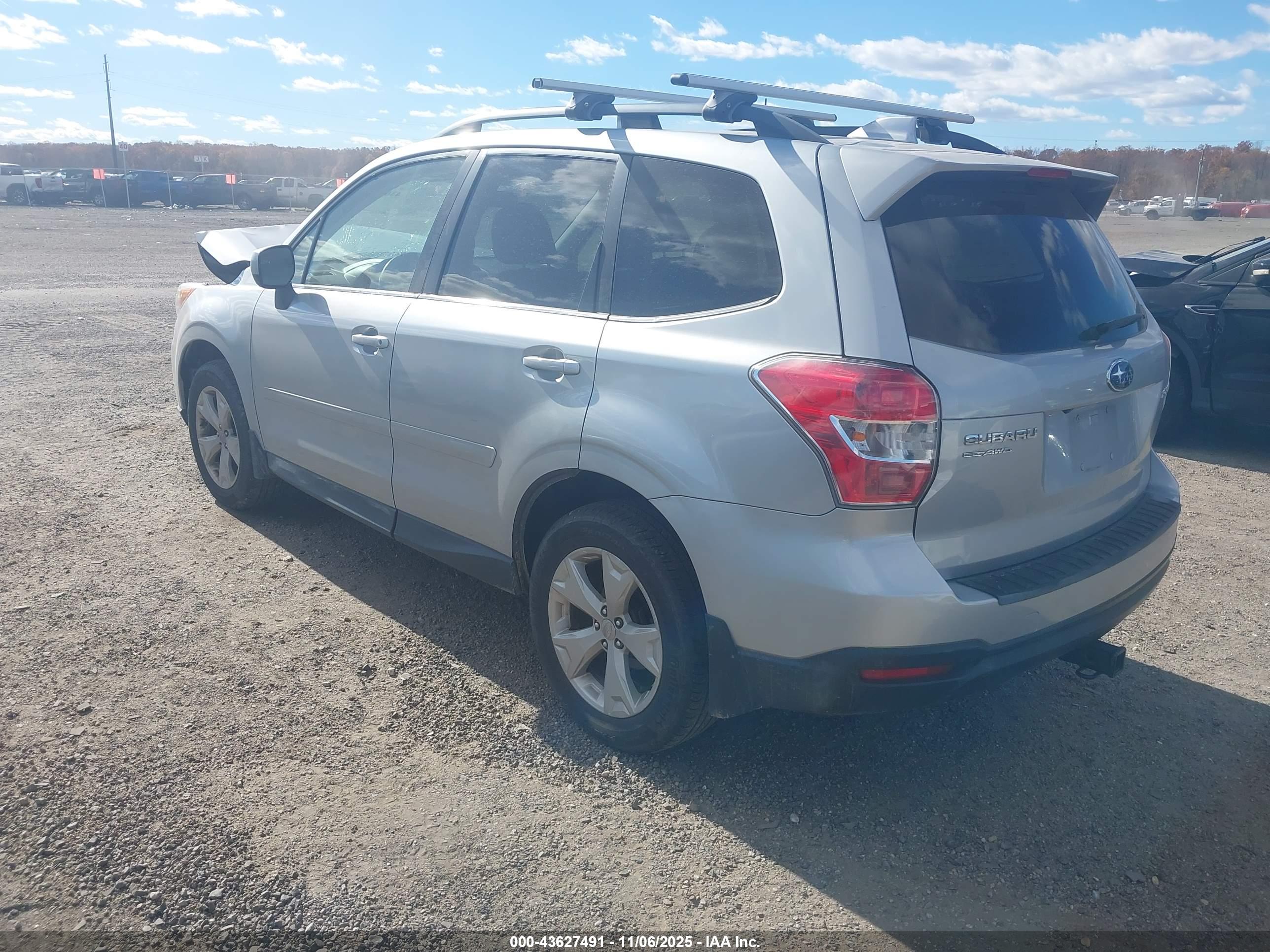 SUBARU FORESTER image 3