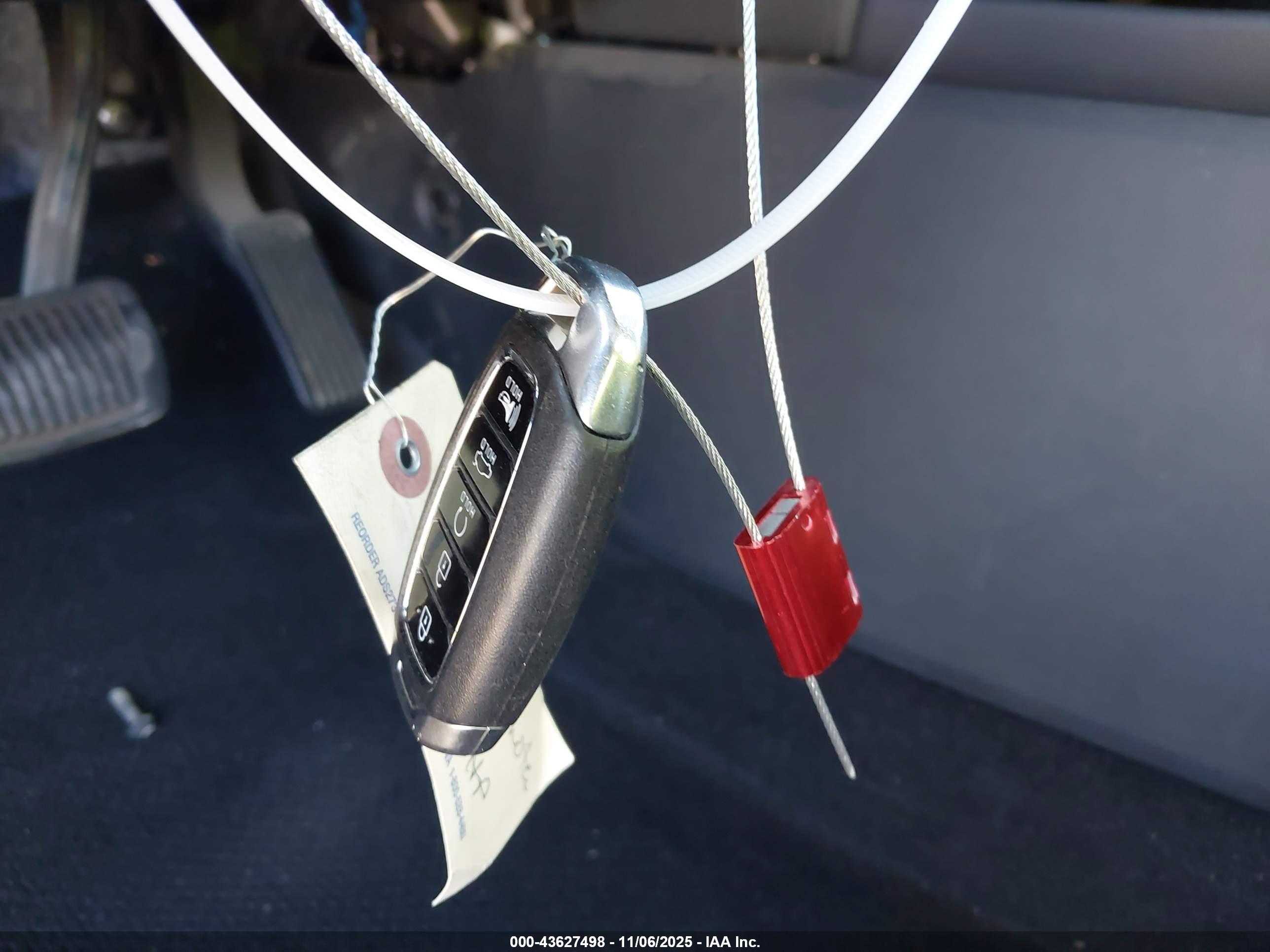 HYUNDAI ELANTRA image 11