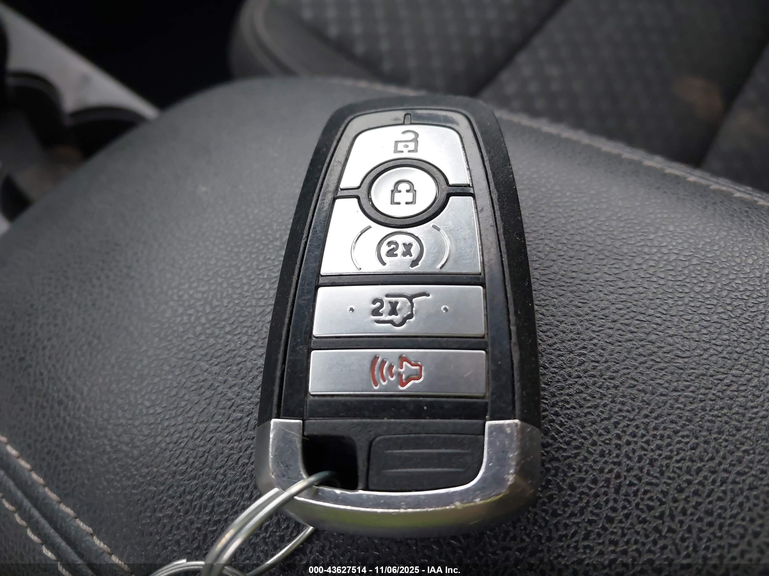FORD ESCAPE image 11