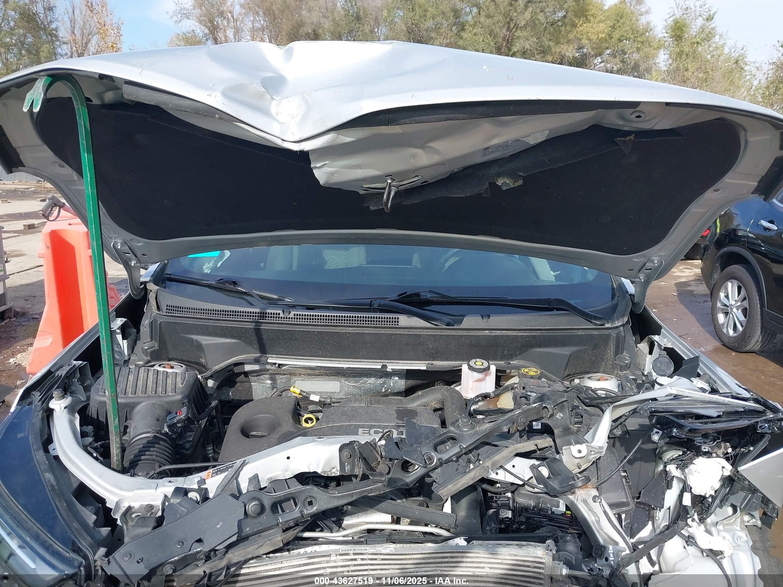 CHEVROLET EQUINOX image 10