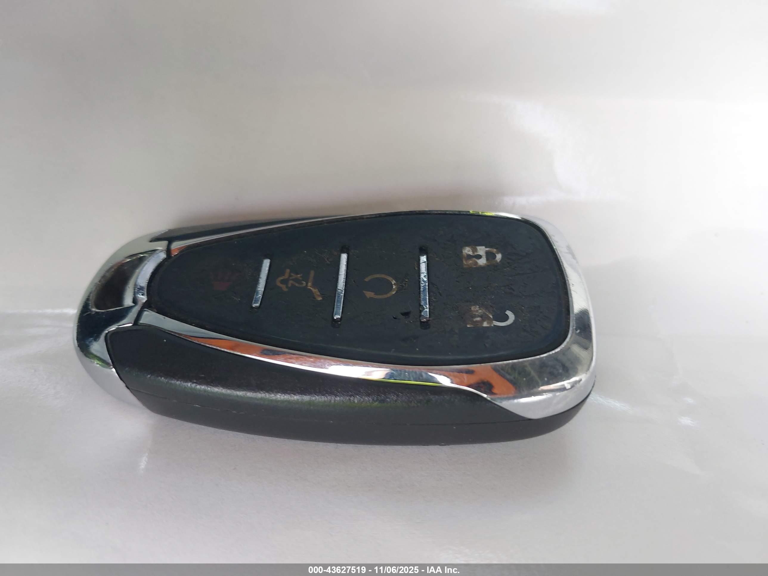 CHEVROLET EQUINOX image 11