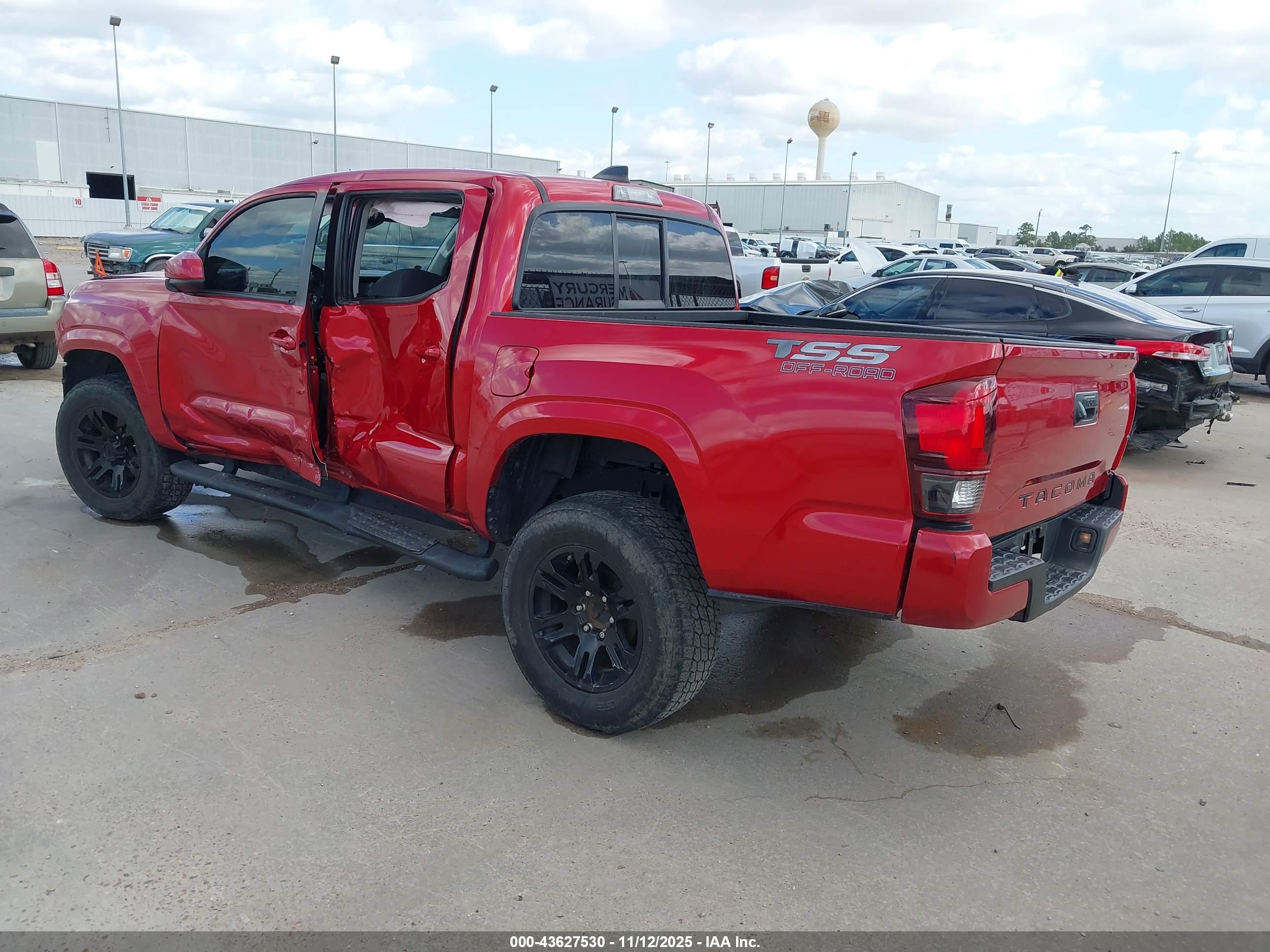 TOYOTA TACOMA image 3