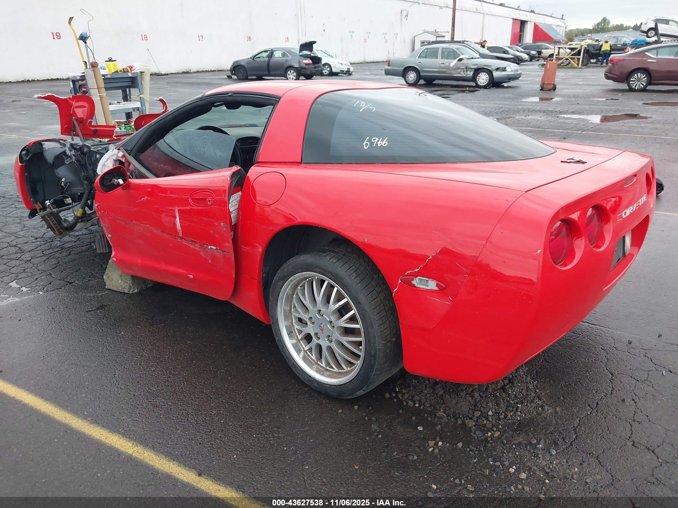 CHEVROLET CORVETTE image 3