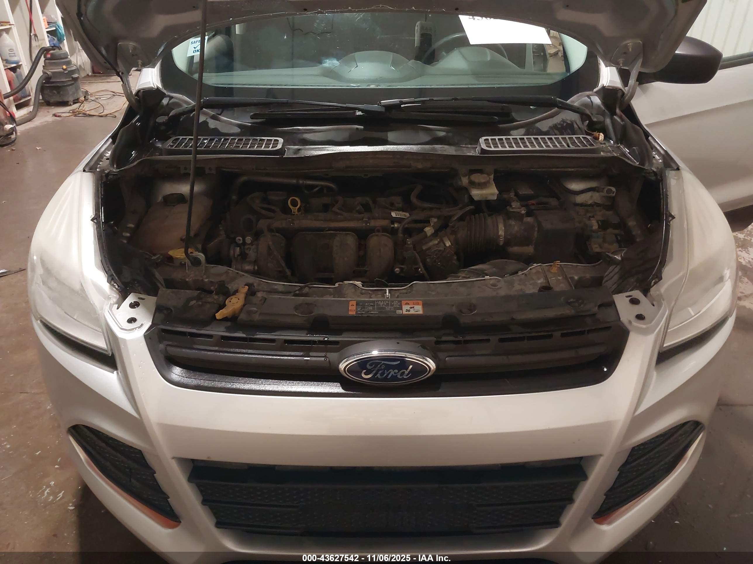 FORD ESCAPE image 10