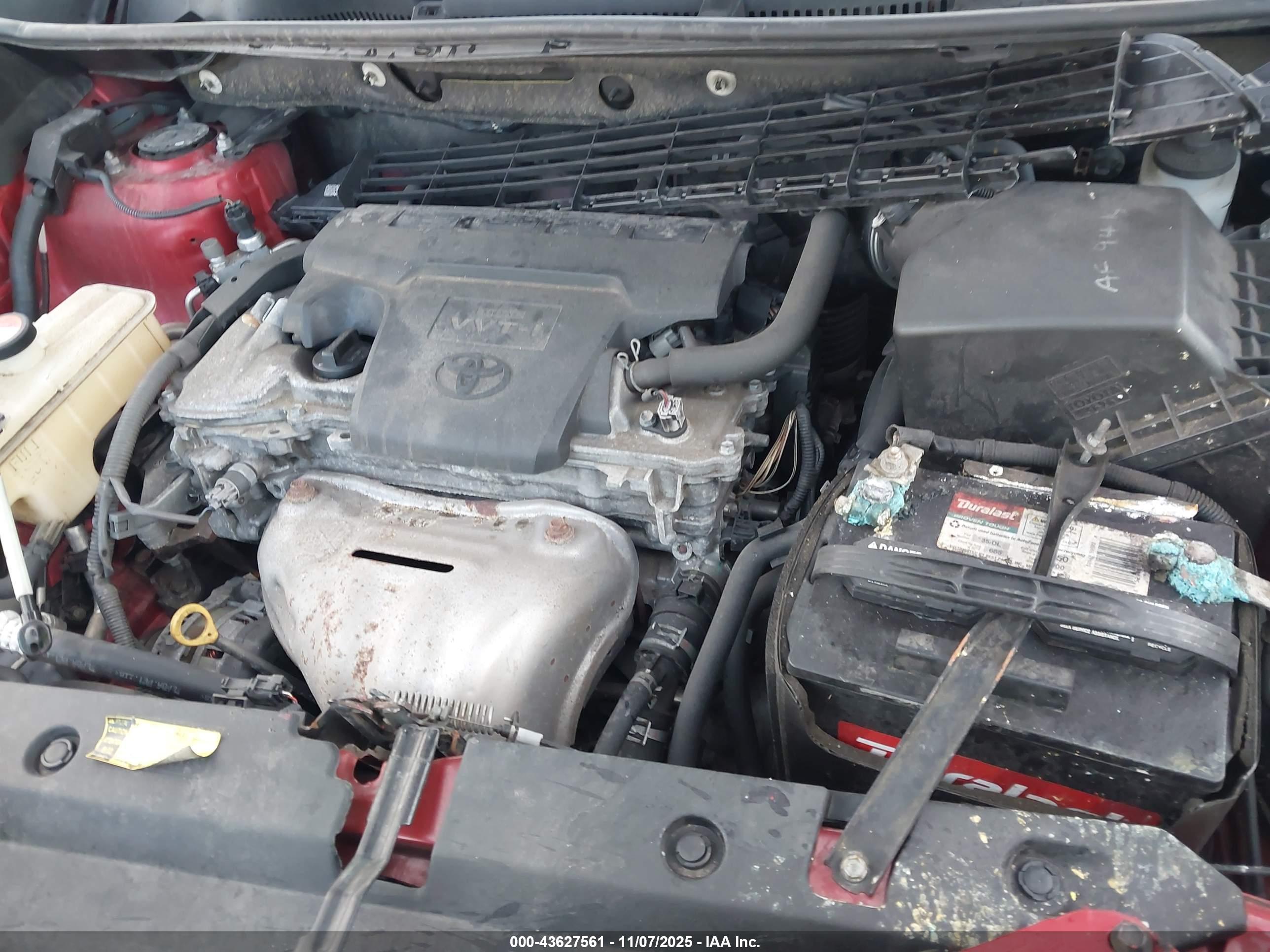 TOYOTA RAV4 image 10