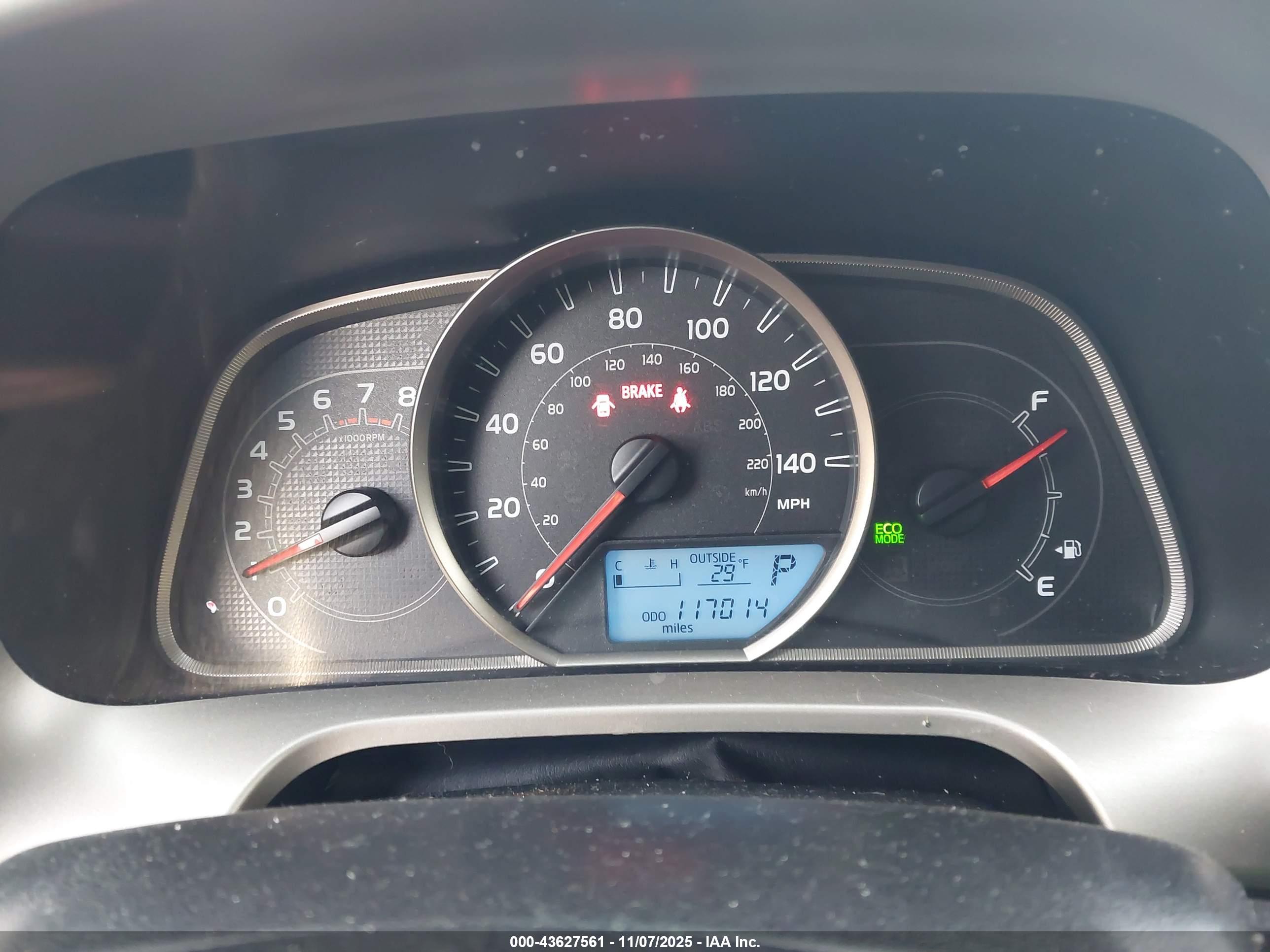 TOYOTA RAV4 image 7