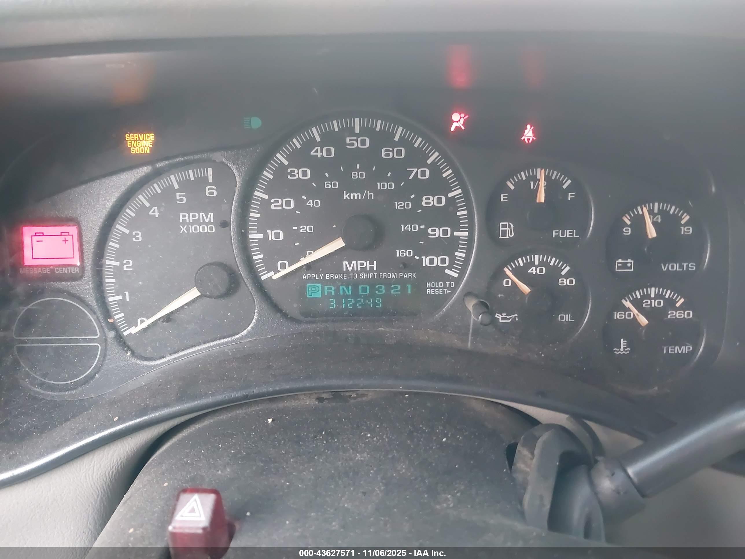 CHEVROLET TAHOE image 7