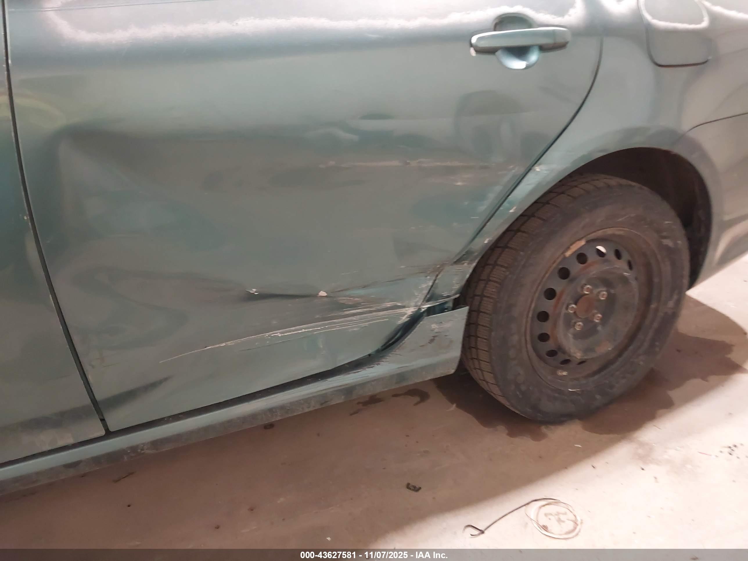 TOYOTA COROLLA image 6