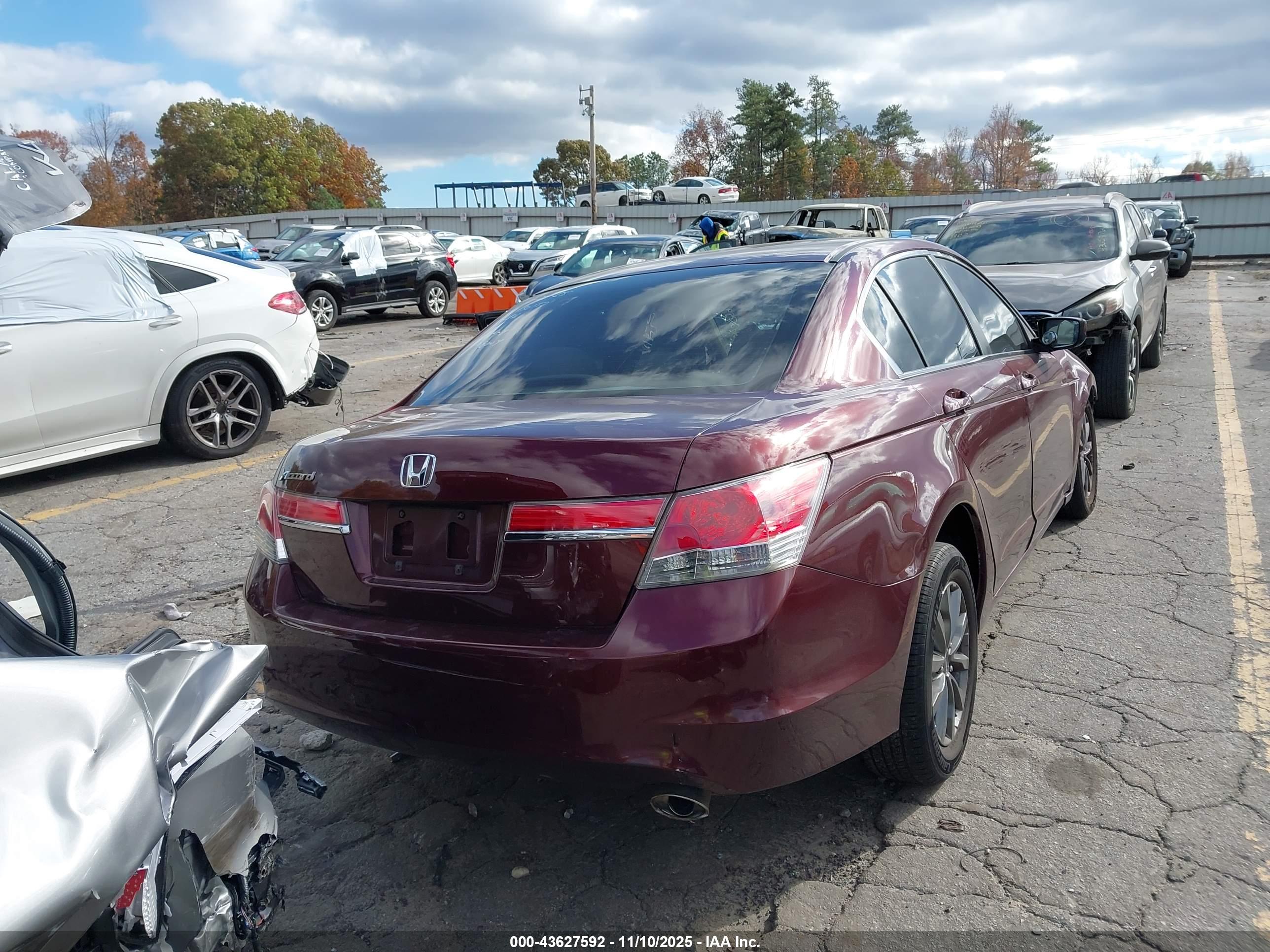 HONDA ACCORD image 4
