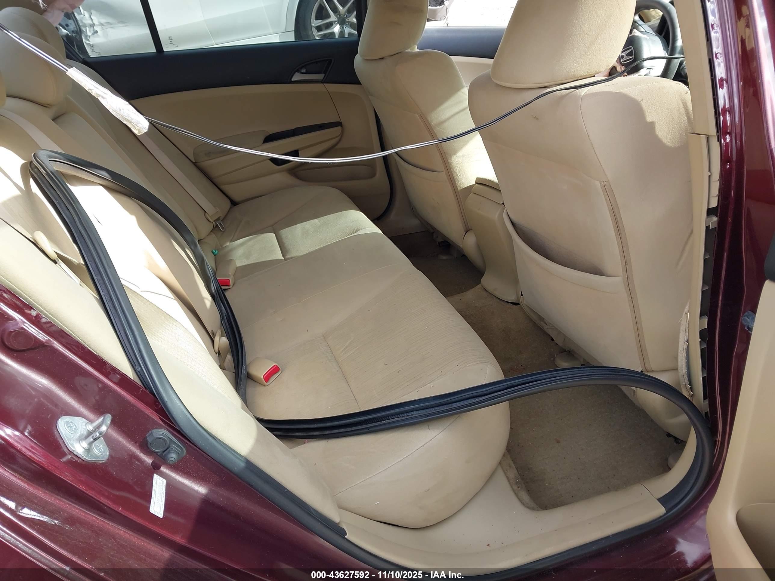HONDA ACCORD image 8