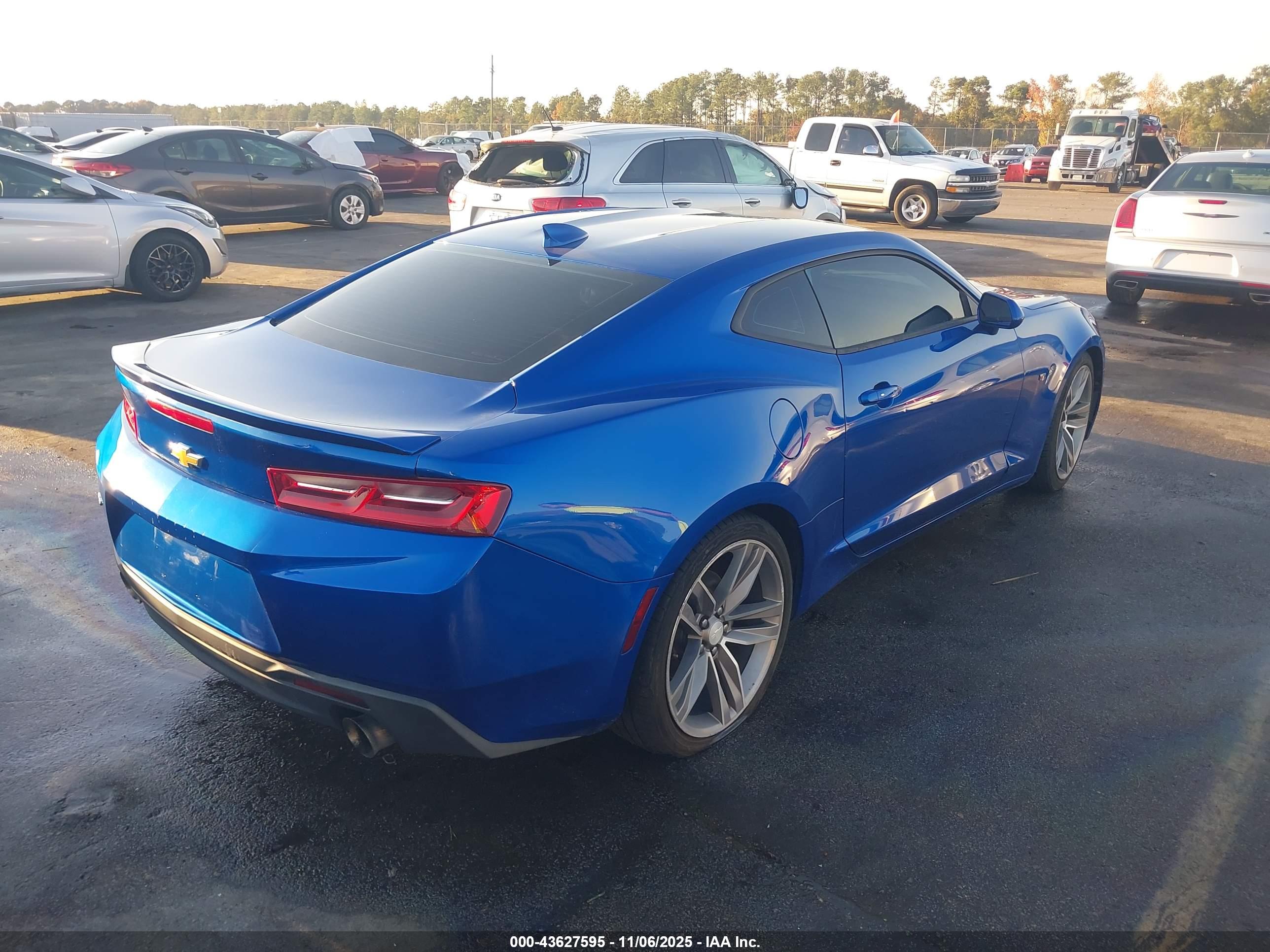 CHEVROLET CAMARO image 4