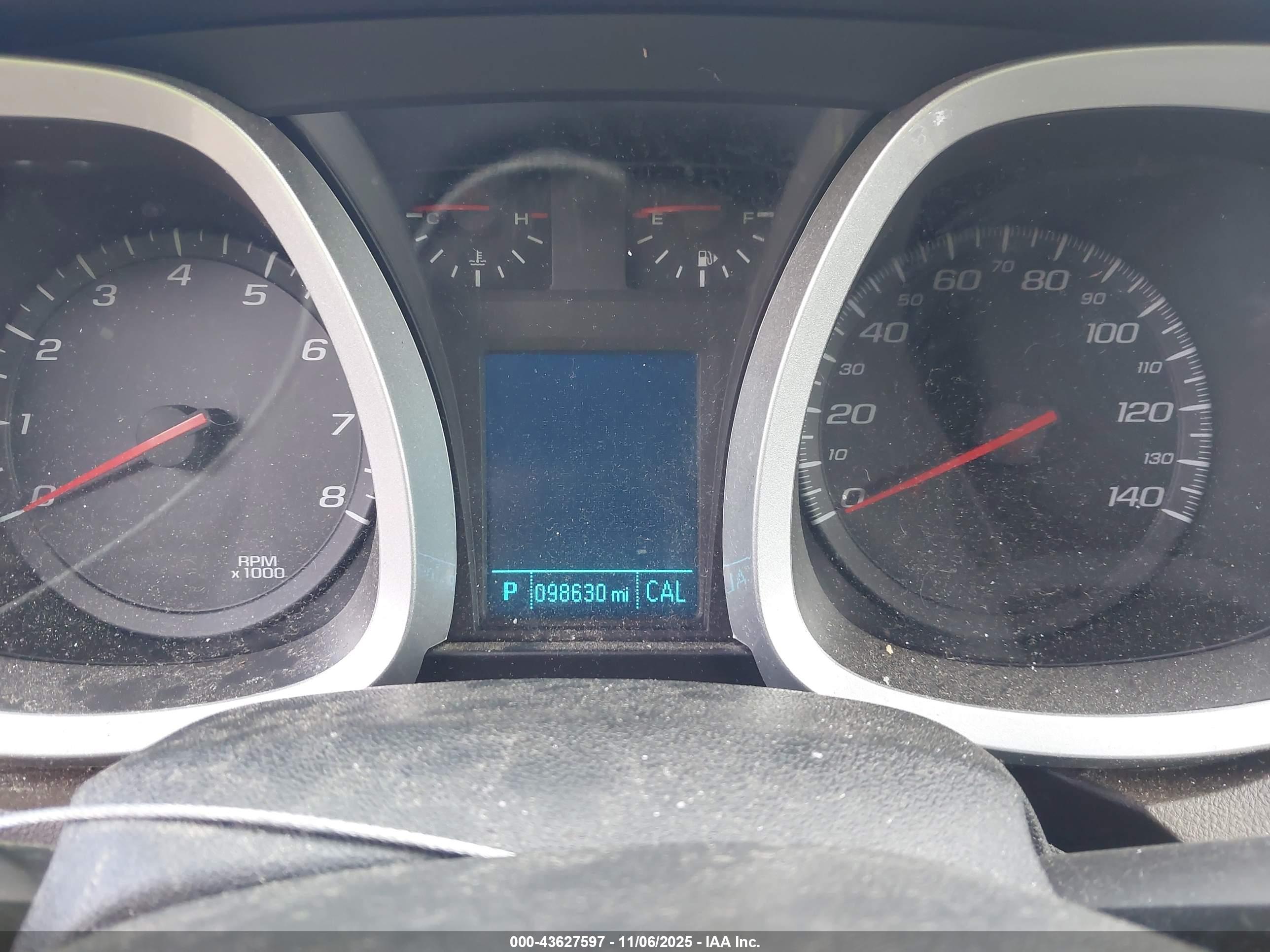 CHEVROLET EQUINOX image 7