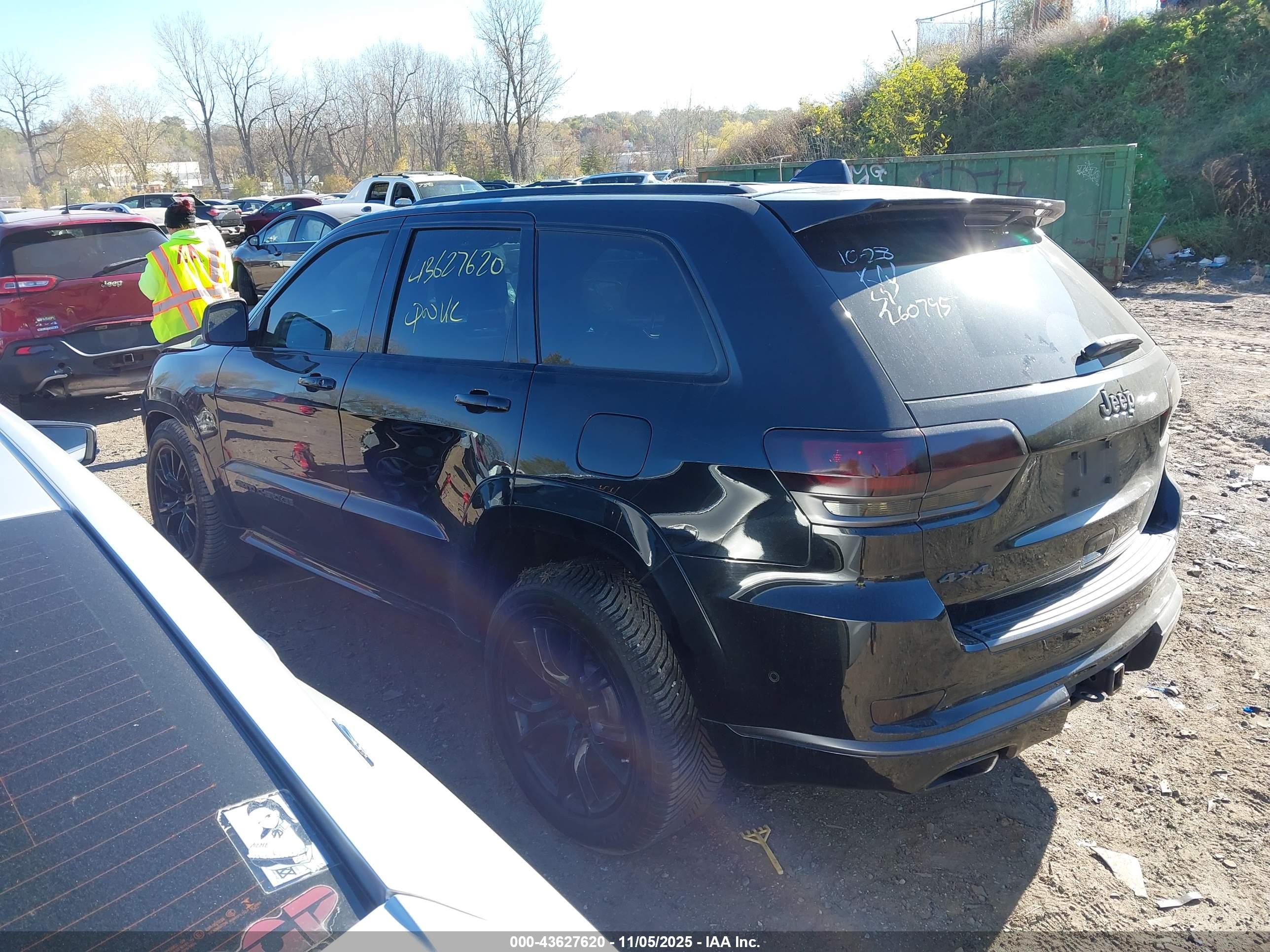 JEEP GRAND image 3