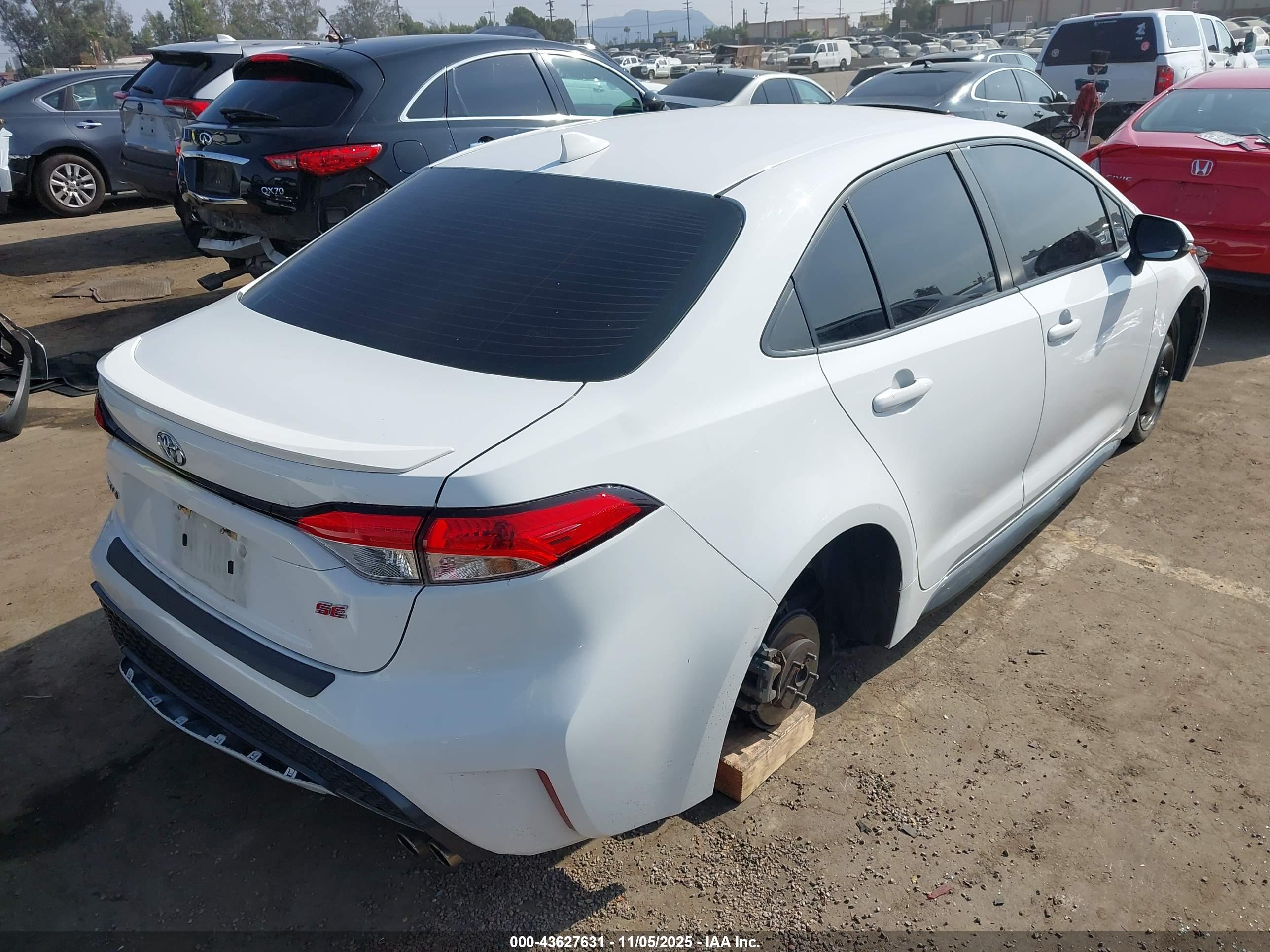 TOYOTA COROLLA image 4