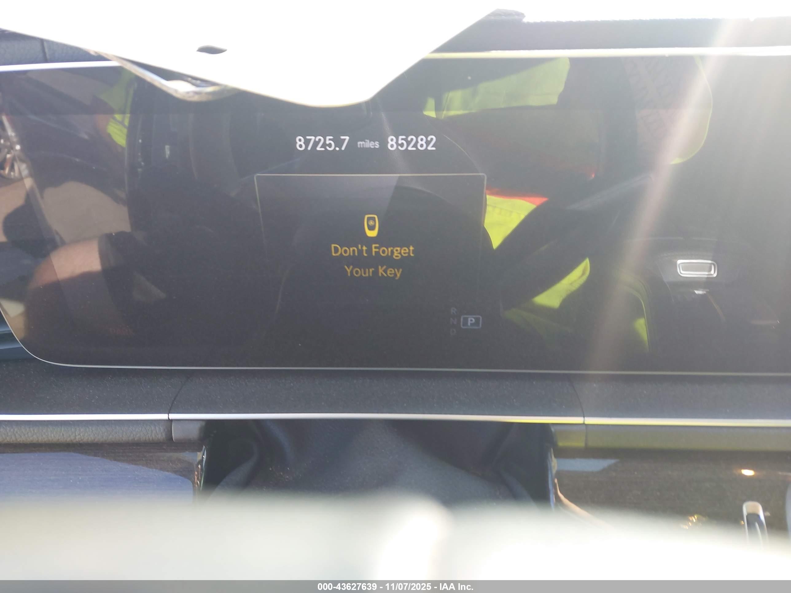 MERCEDES-BENZ GLS image 7