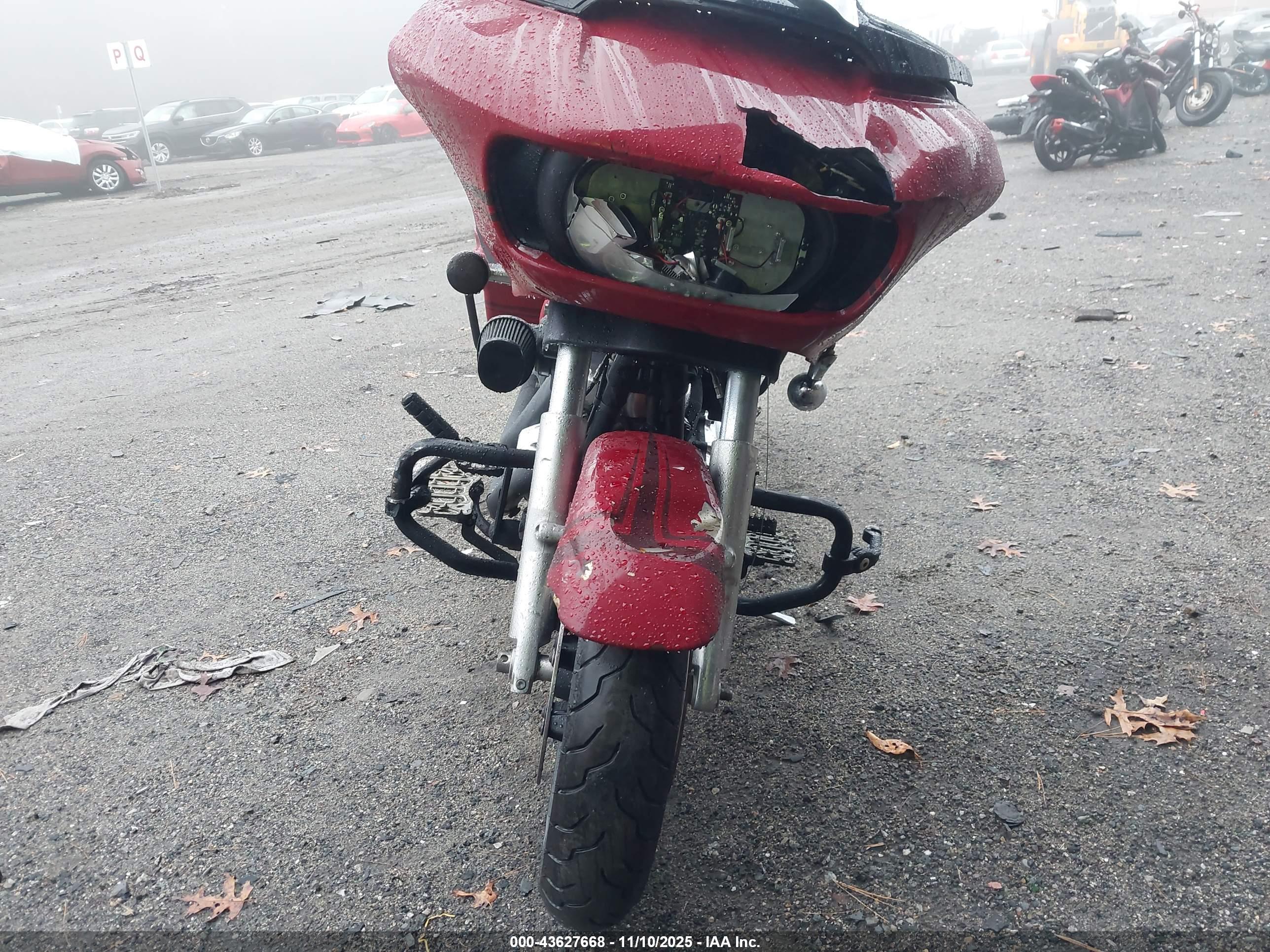 HARLEY-DAVIDSON FLTRX image 5