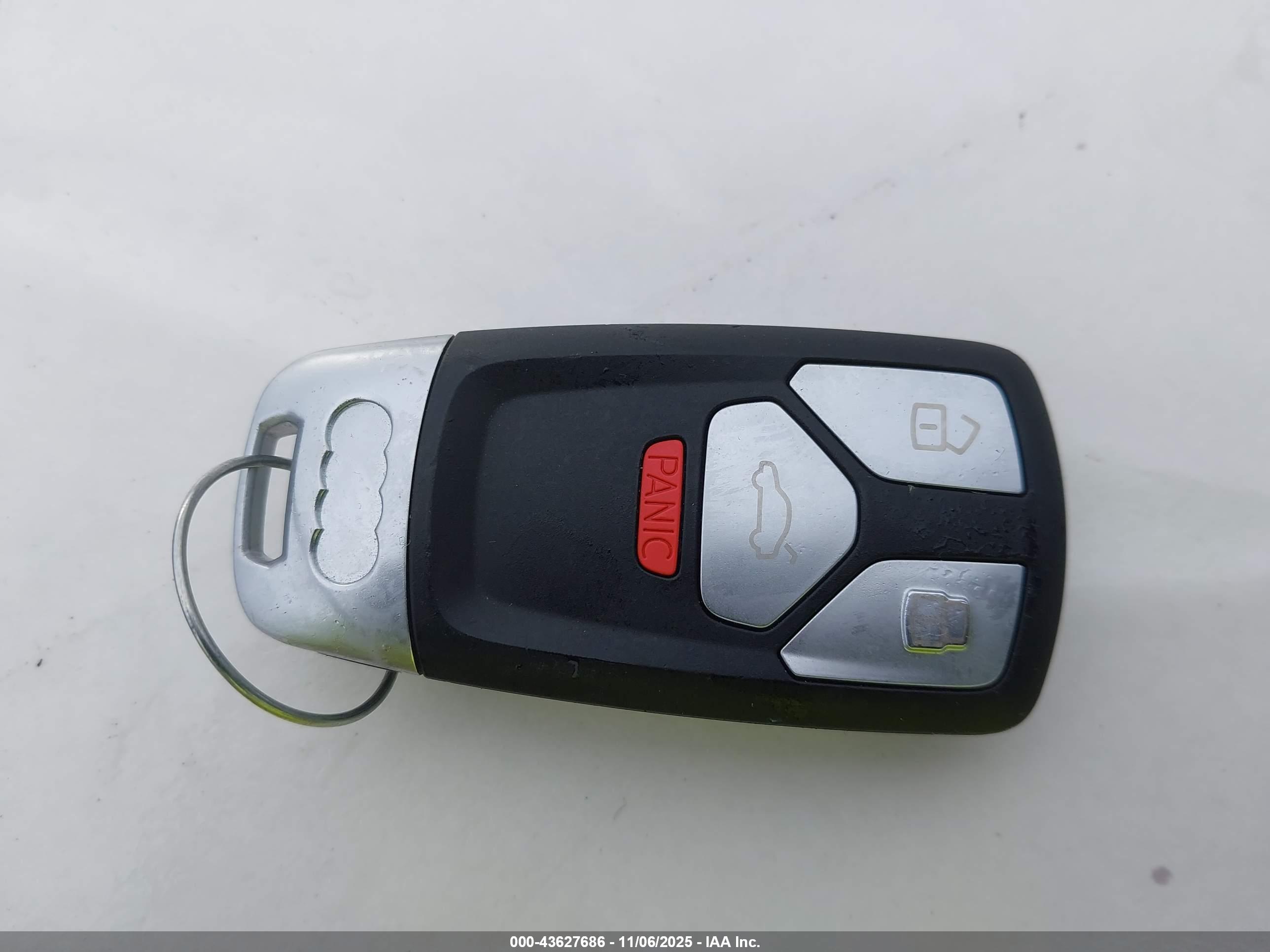 AUDI A4 image 11