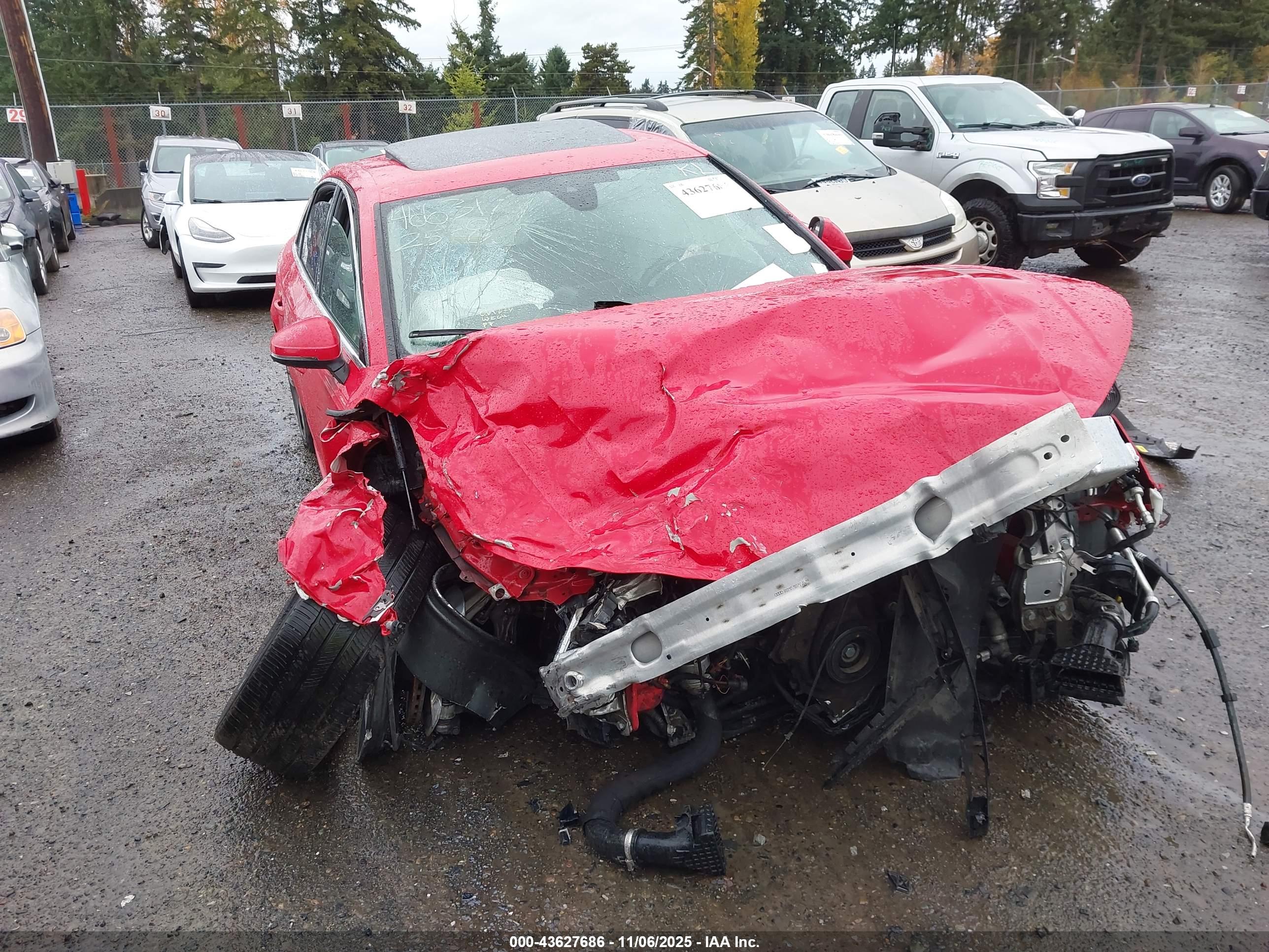 AUDI A4 image 6