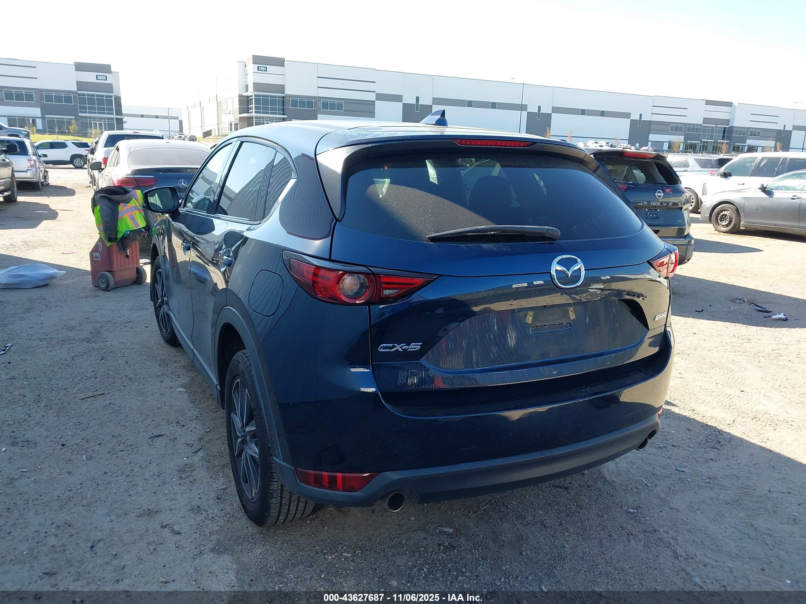MAZDA CX-5 image 3