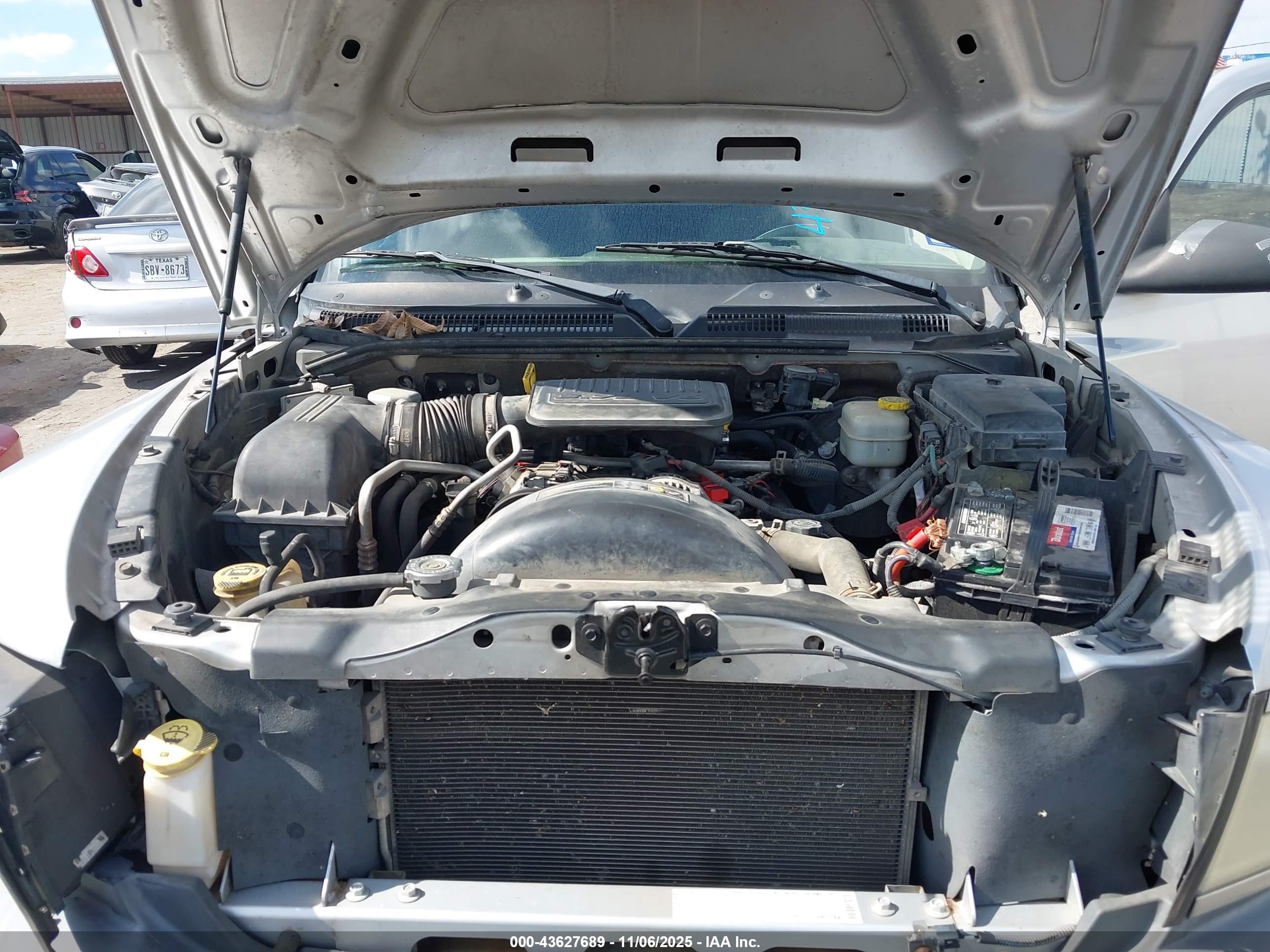 DODGE DAKOTA image 10