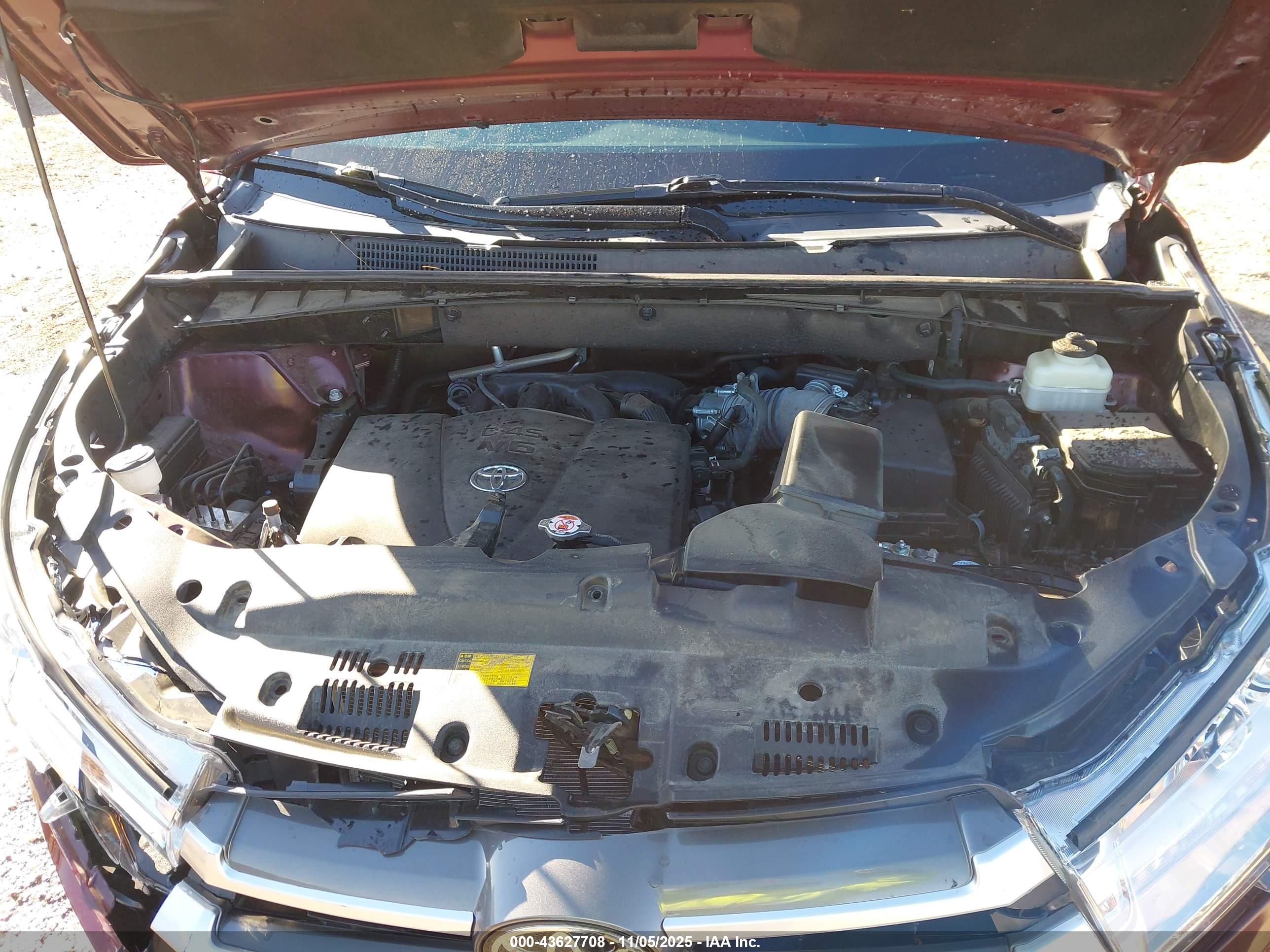 TOYOTA HIGHLANDER image 10