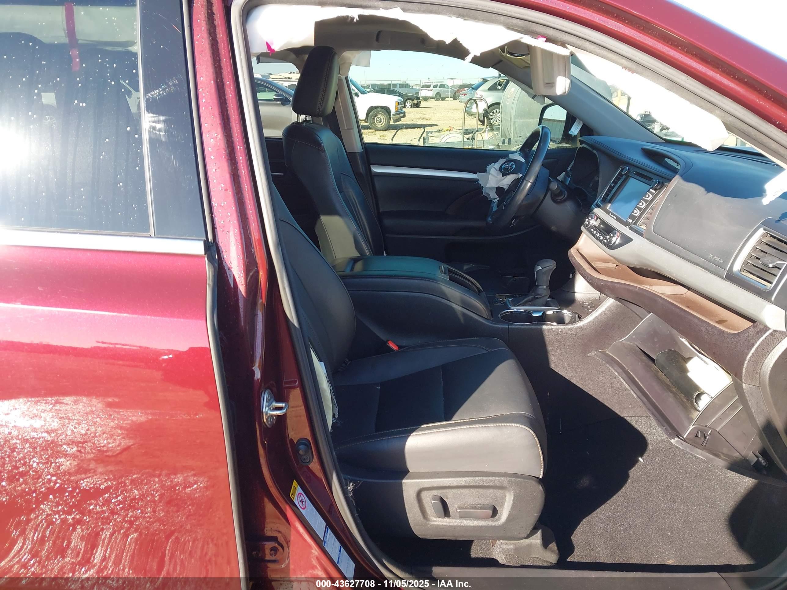 TOYOTA HIGHLANDER image 5