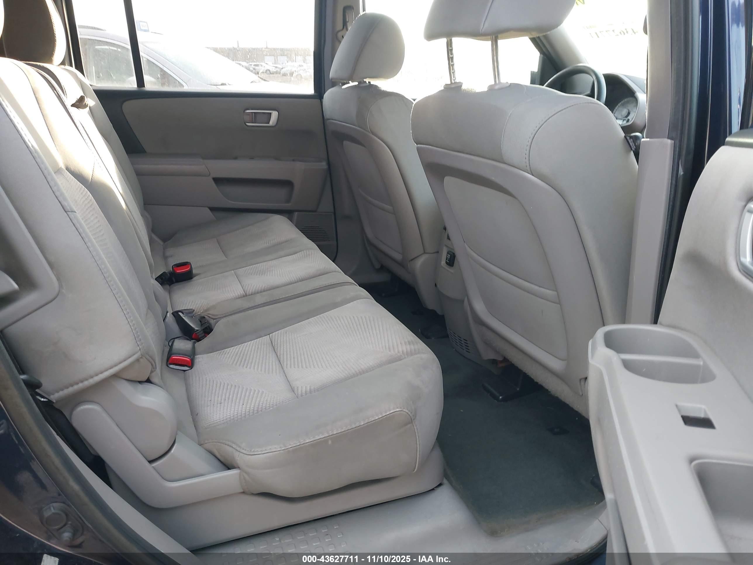 HONDA PILOT image 8