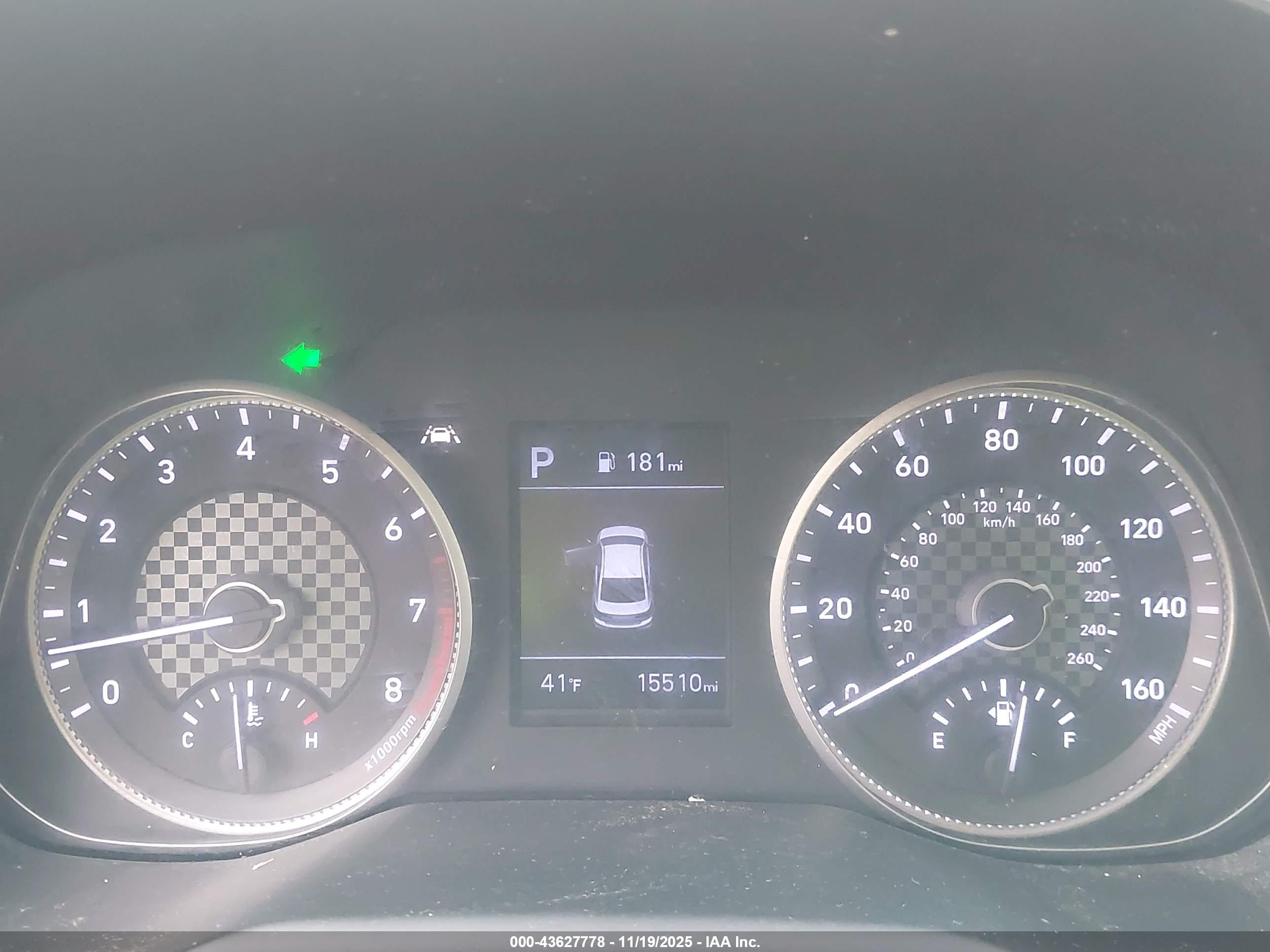 HYUNDAI ELANTRA image 7