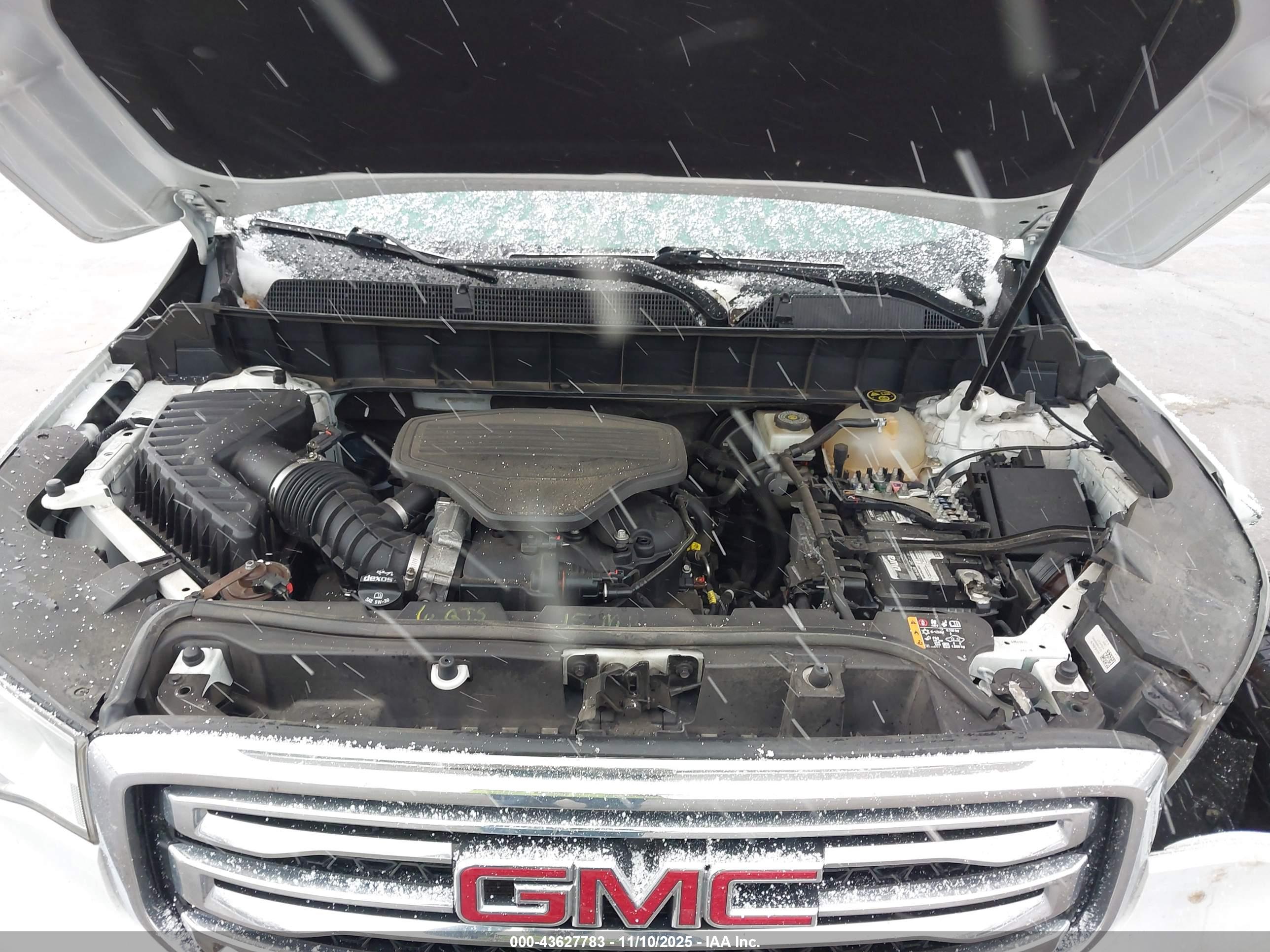 GMC ACADIA image 10