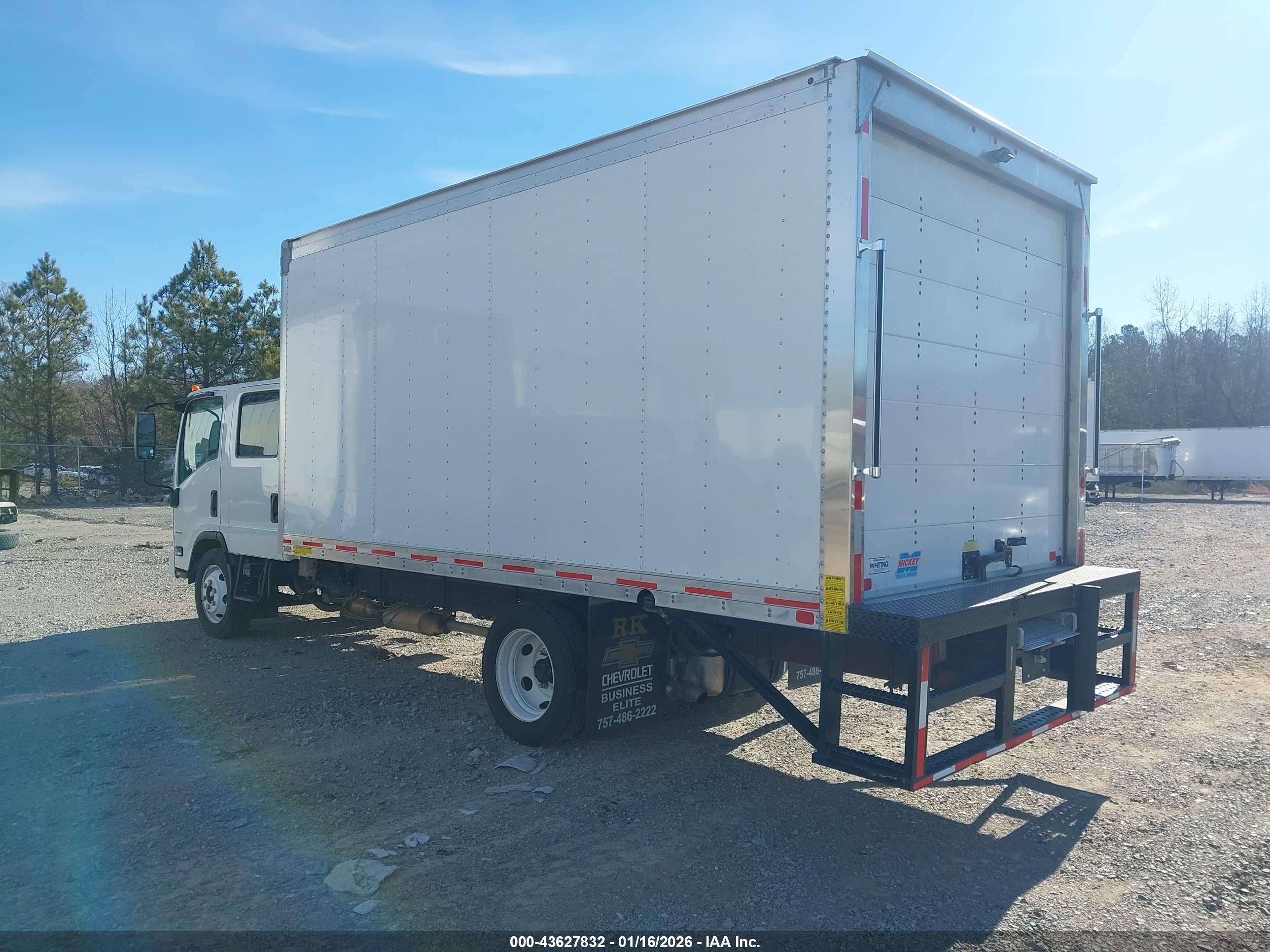 CHEVROLET 4500 image 3